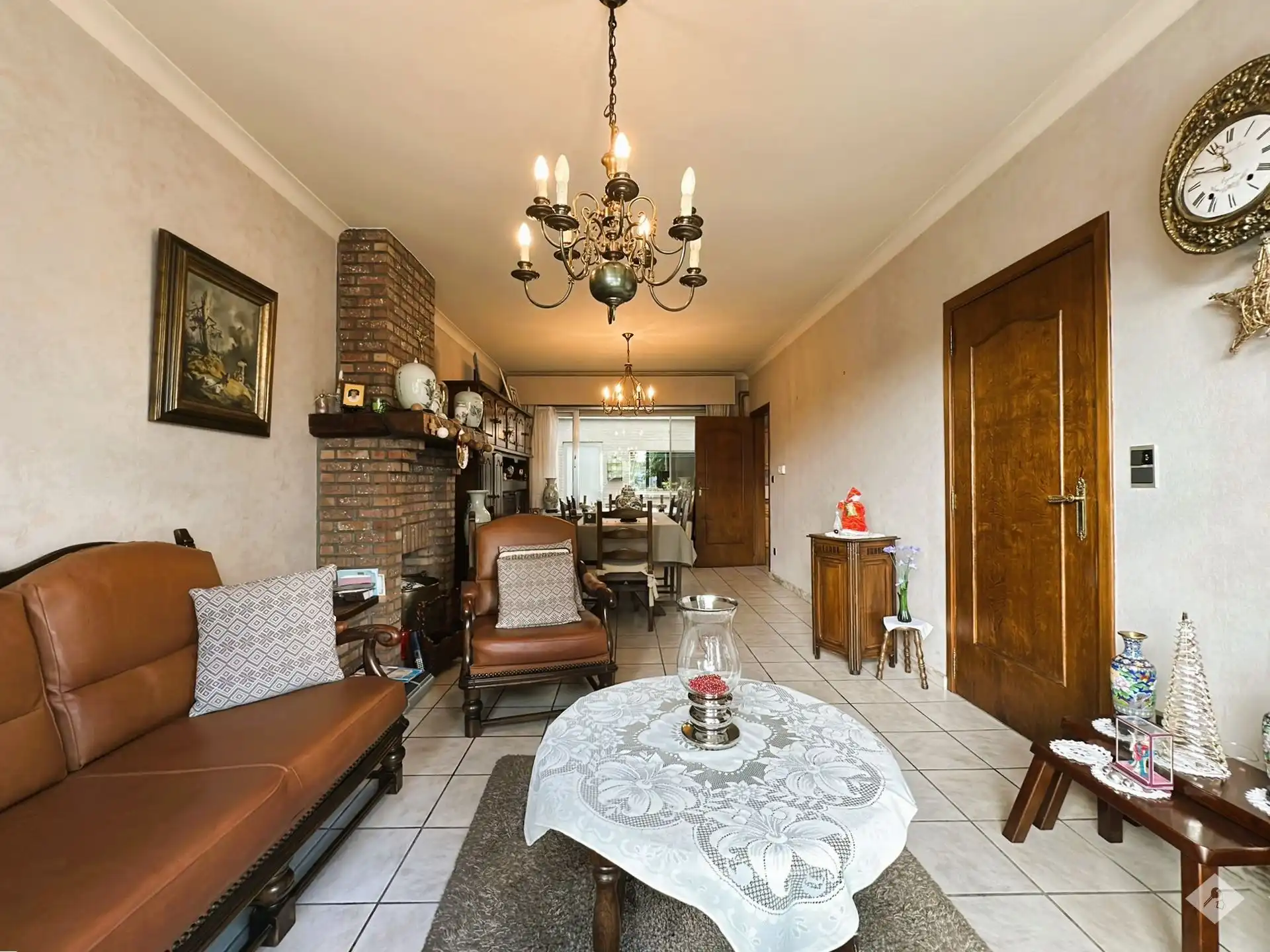 woning te centrum opstal met garage en oprit foto 5