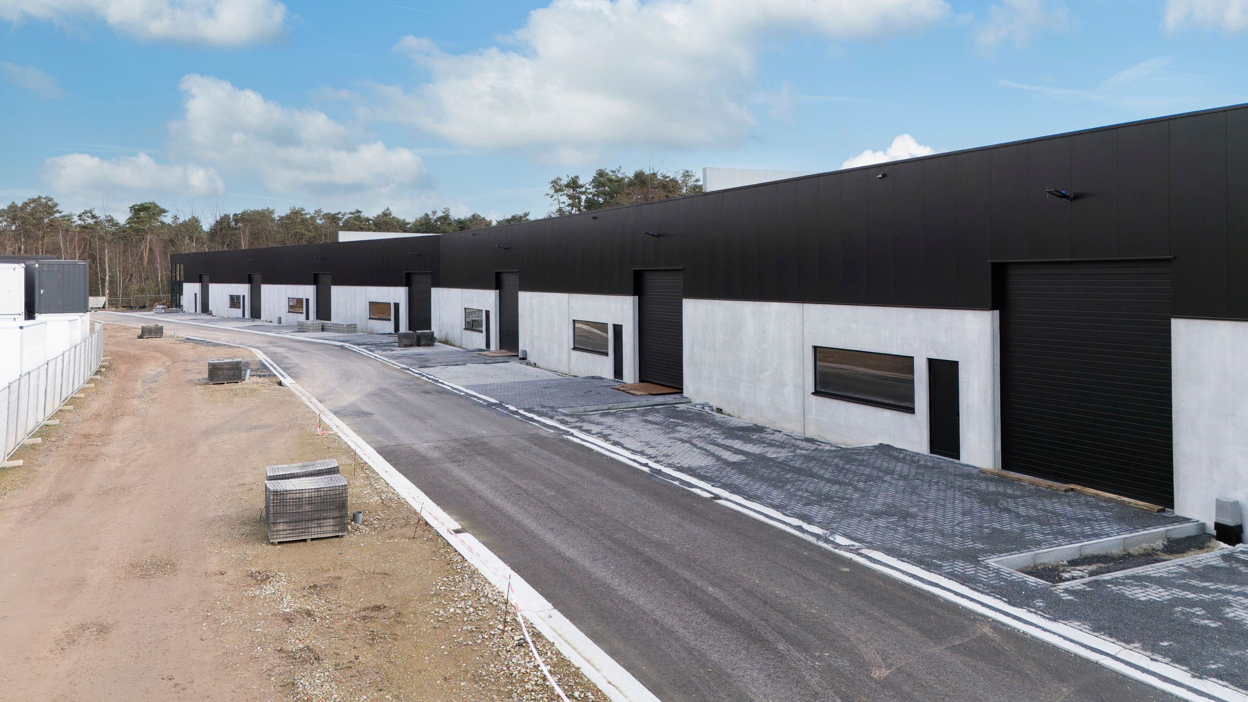 Nieuwbouw KMO-unit van 353m² te Beerse foto 9