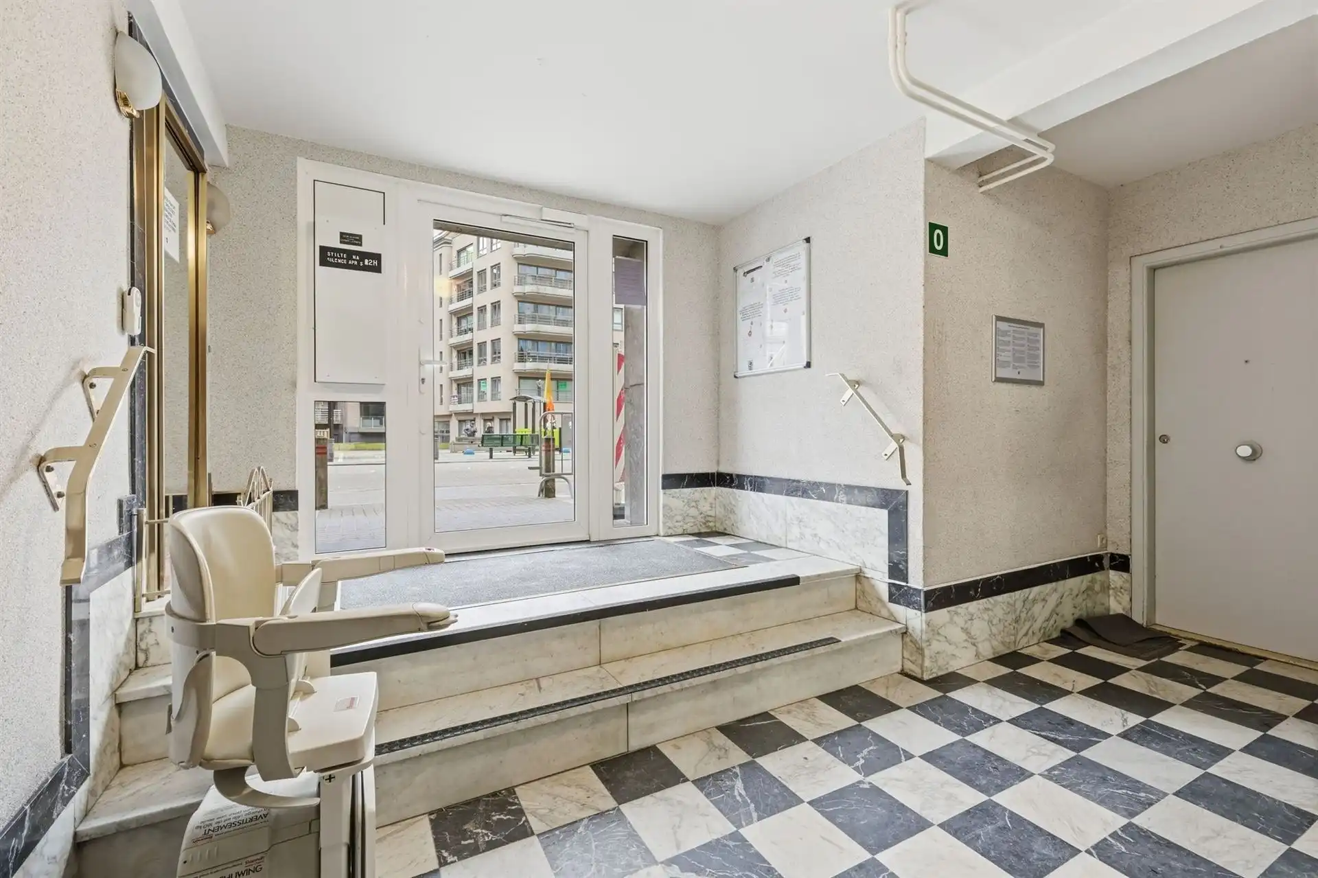 ZONNIG / INSTAPKLAAR  foto 17