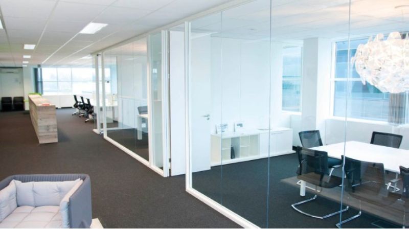 Moderne kantoorruimte te huur foto {{pictureIndex}}