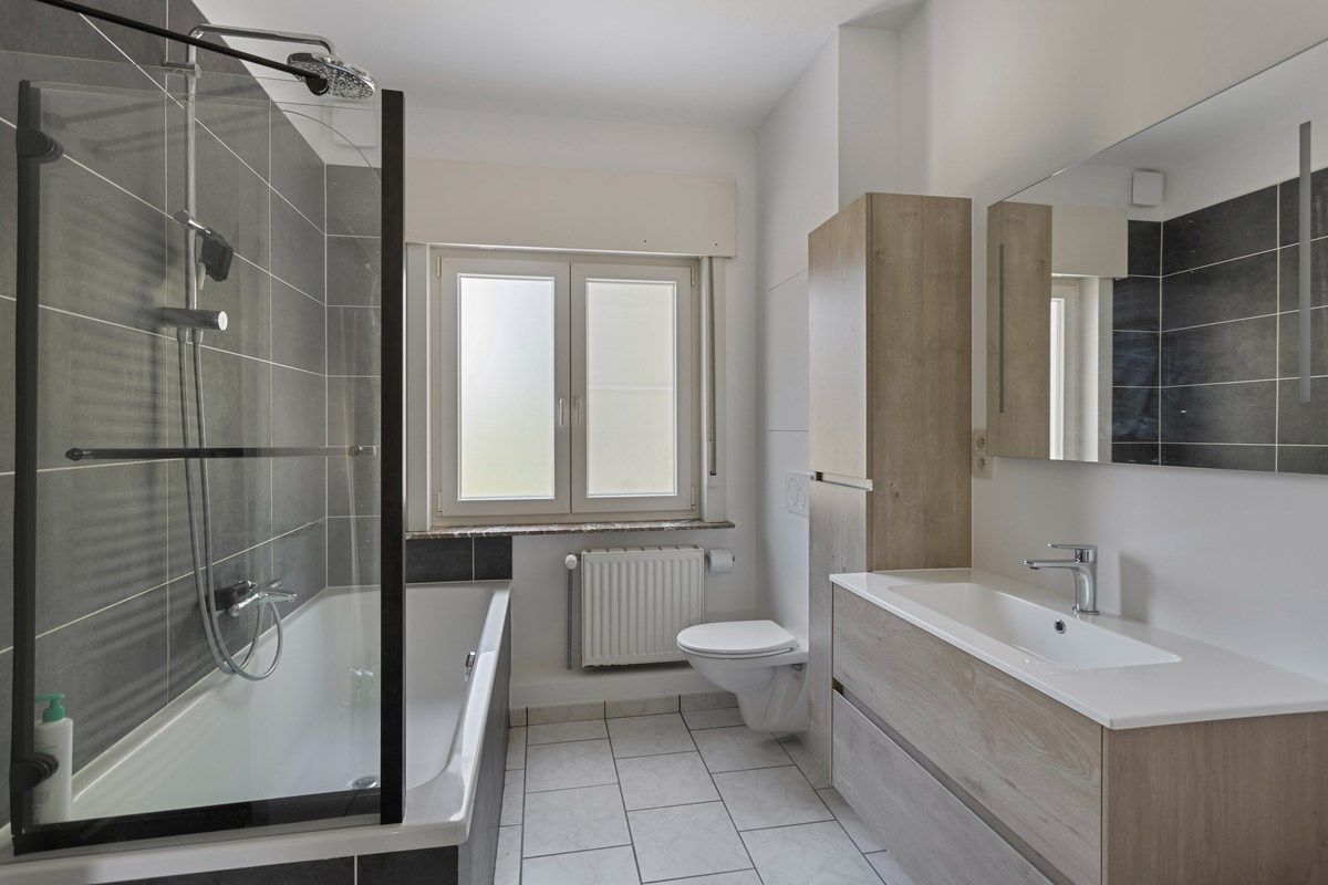 Mooie gerenoveerde woning foto 10