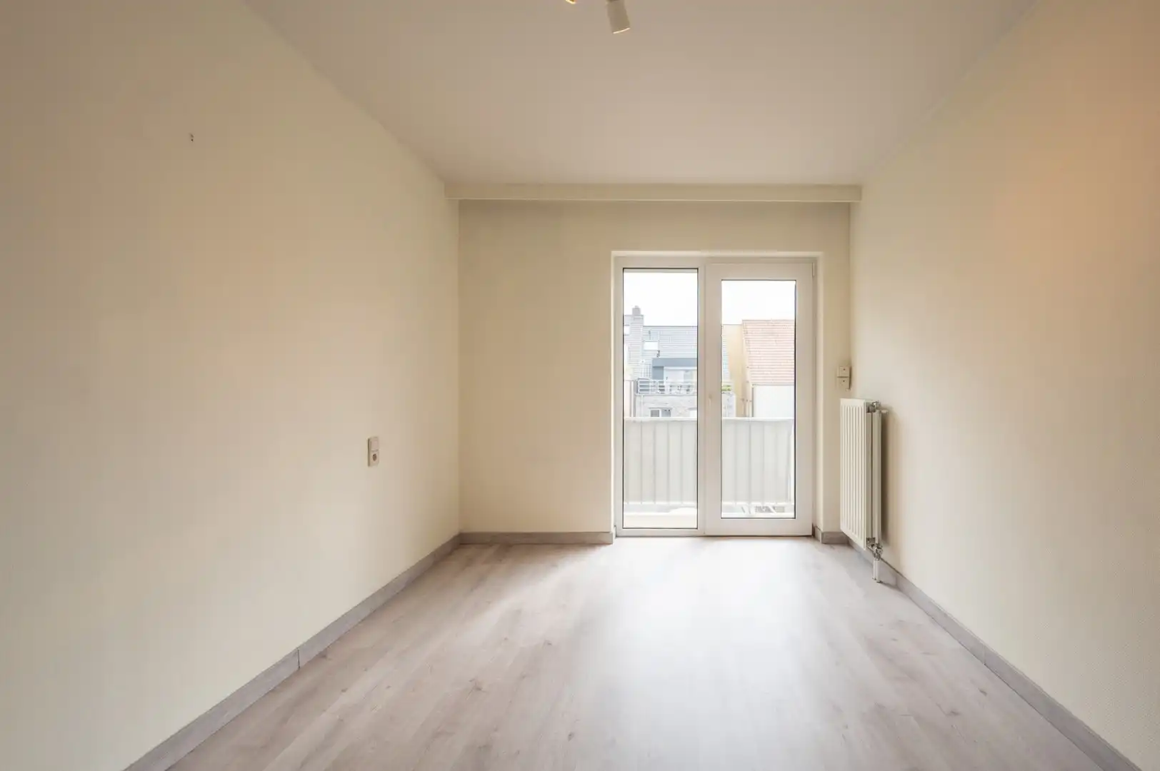 Ruim appartement met 2 volwaardige slaapkamers en west-orientatie op Lippenslaan foto 12