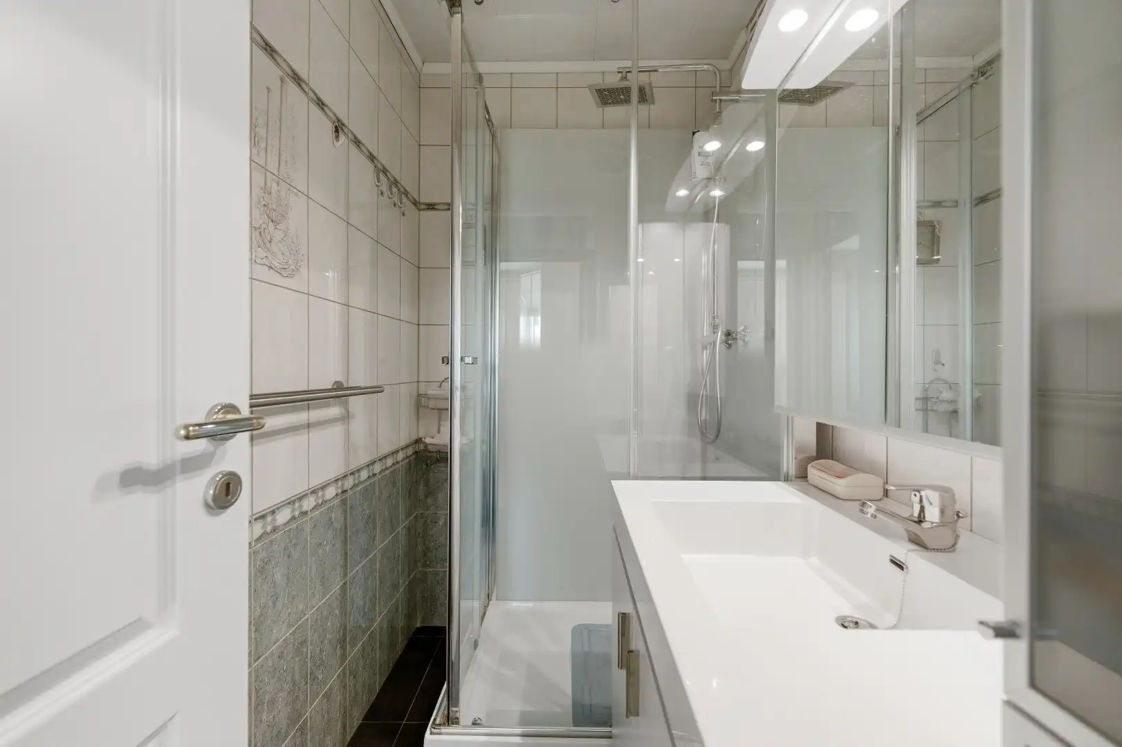 Instapklaar appartement met 2 slaapkamers op een ideale locatie te Tienen foto 14