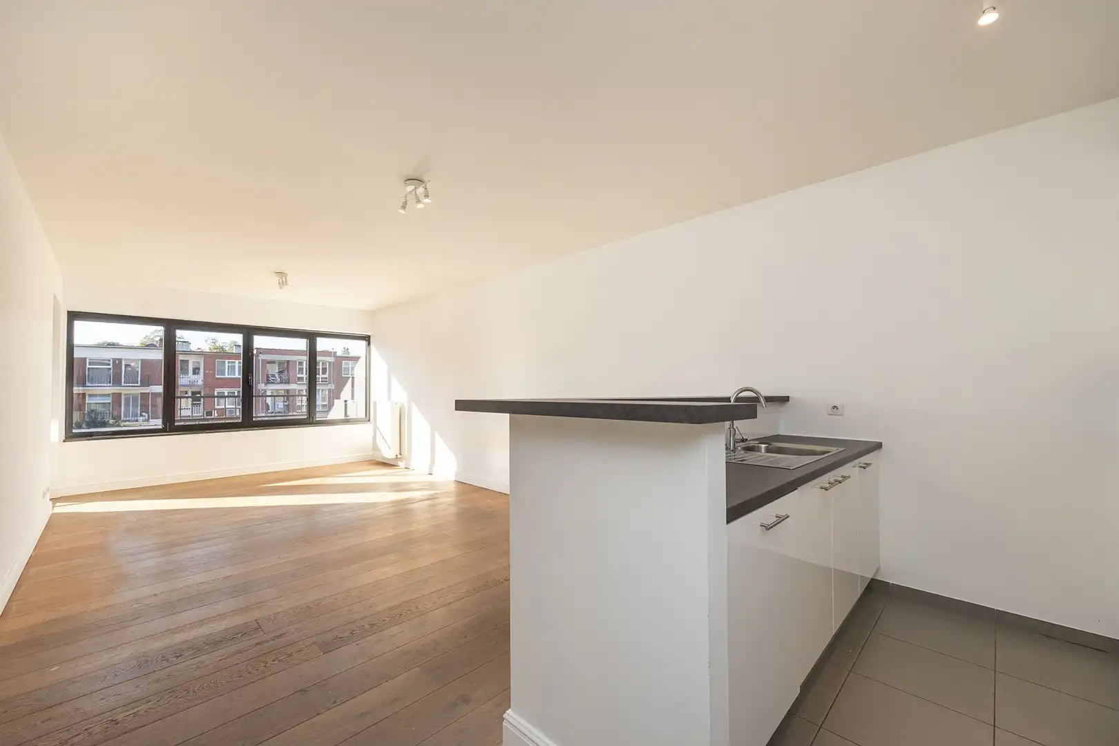 APPARTEMENT MET TERRAS foto 7