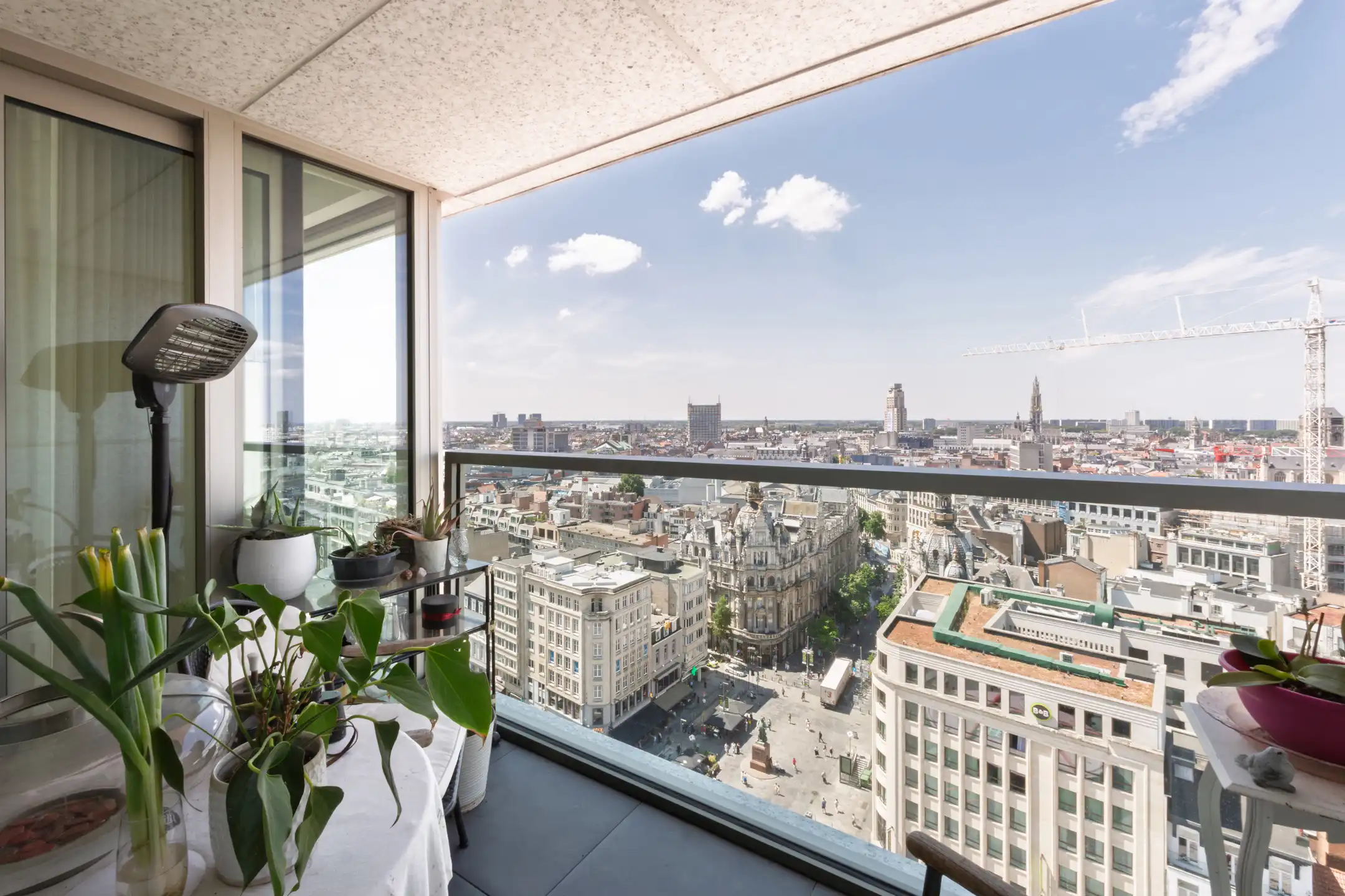 ANTWERPEN CENTRUM - Hoekappartement met panoramisch zicht foto 14