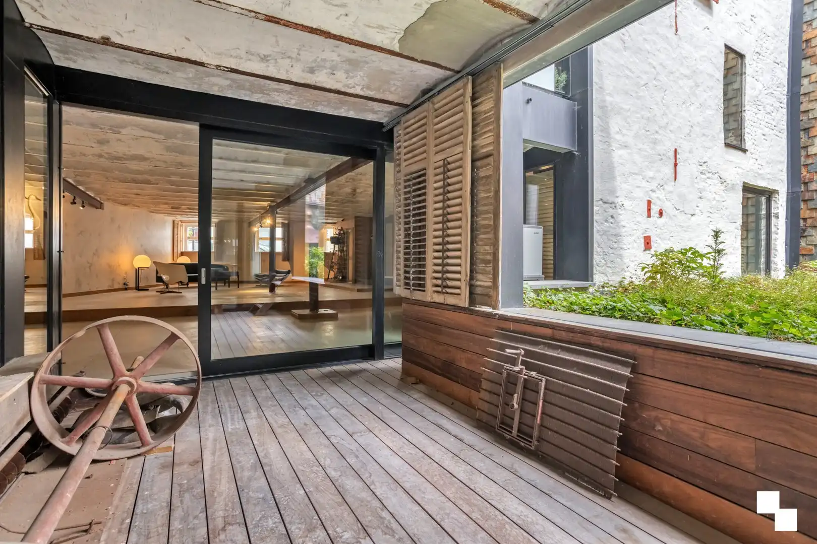 Gelijkvloerse, karaktervolle loft op voormalige brouwerijsite te Brugge foto 32