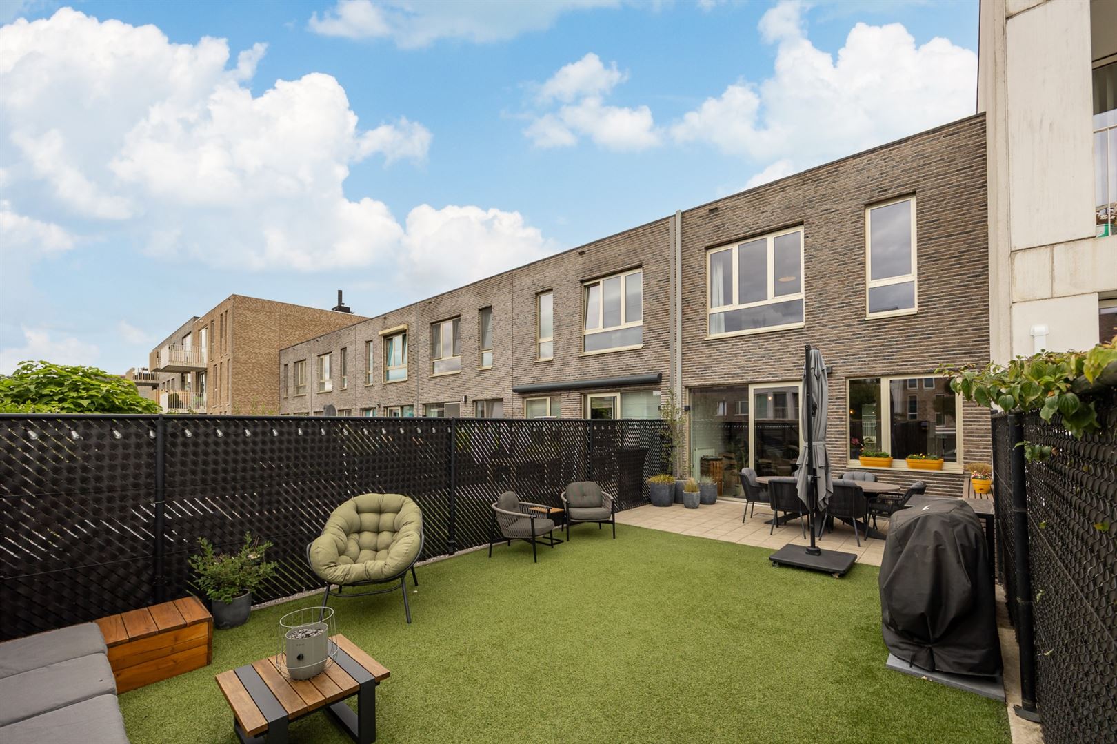 Een eigentijdse woning nabij groen en met stedelijke flair foto 9