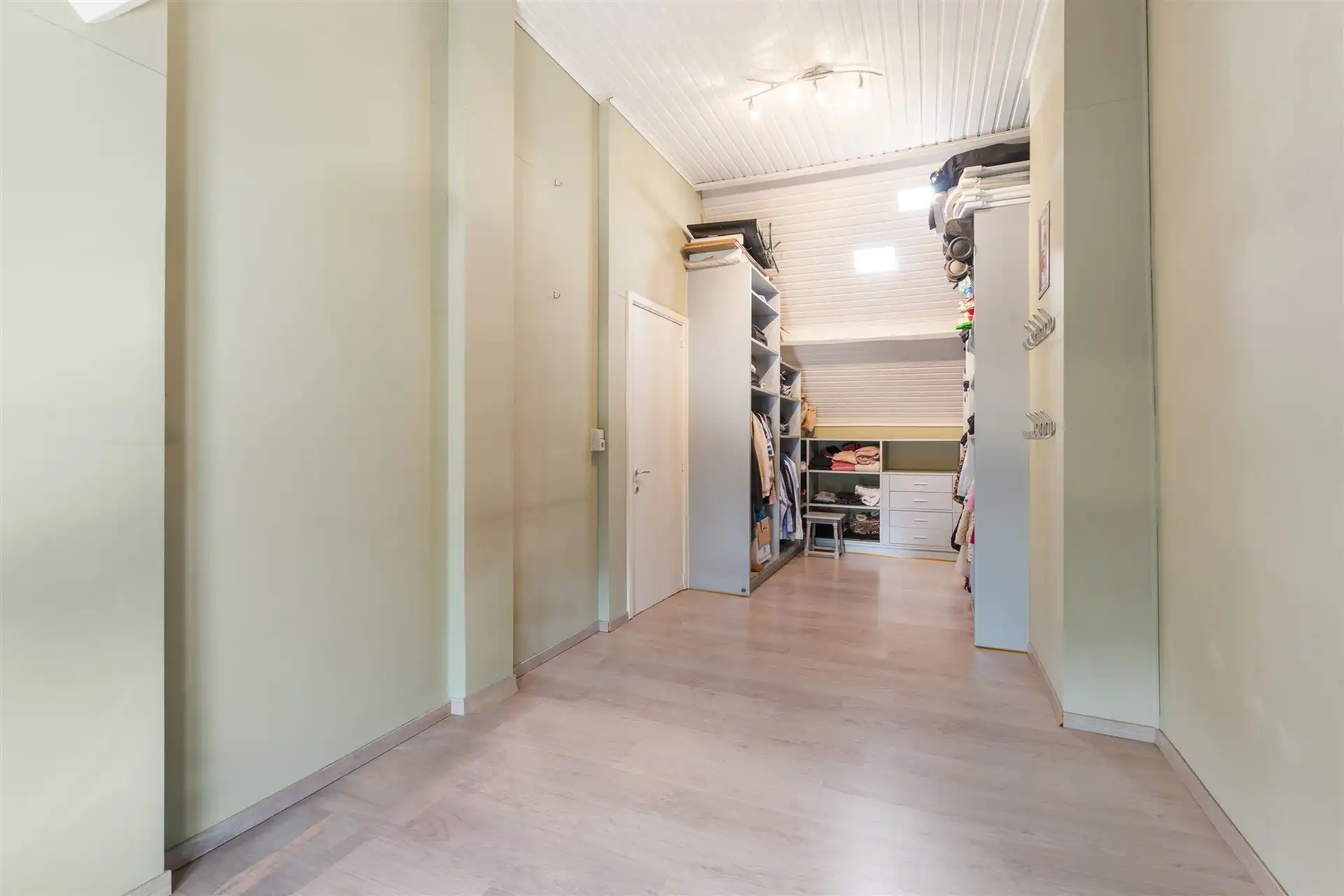 Instapklare woning met 3 slaapkamers op 717 m² in Lede foto 12