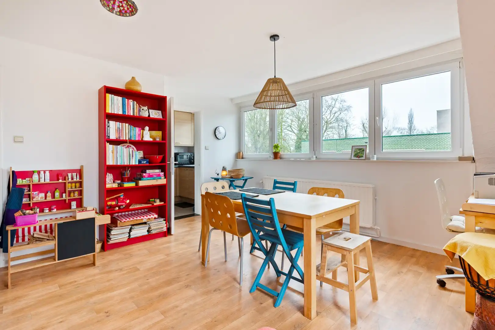 Instapklaar appartement in het levendige hart van Brasschaat foto 8