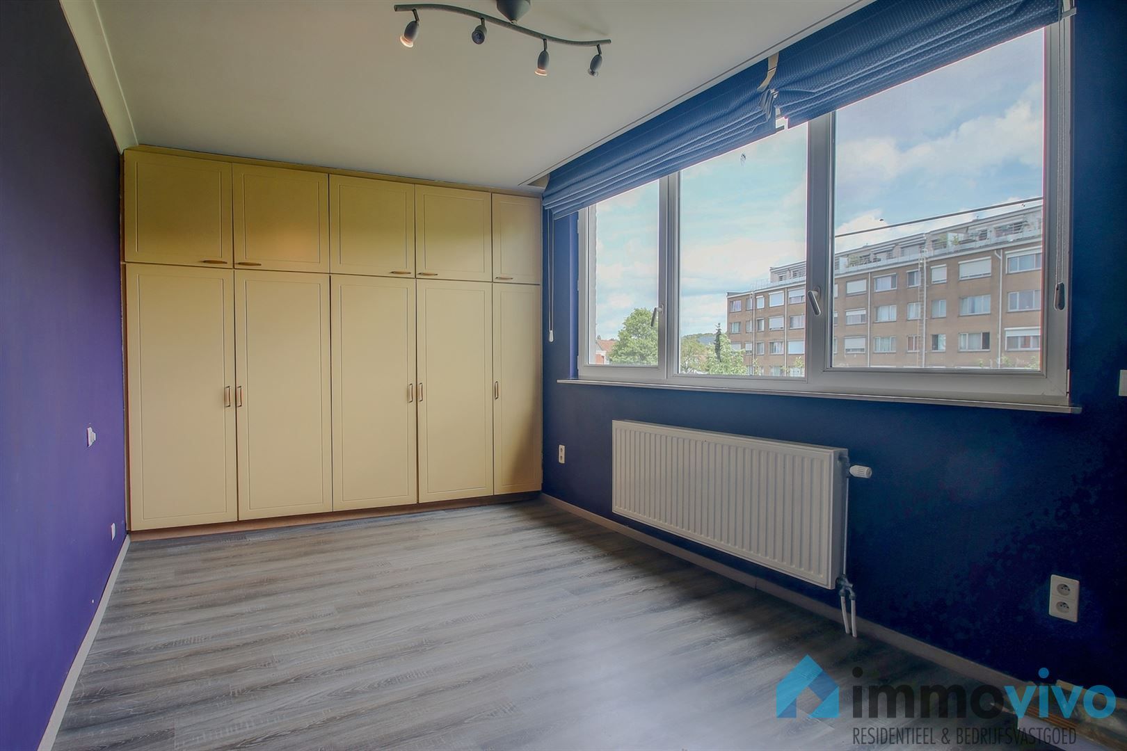 Appartement met binnenplaats en kantoor of tweede appartement met tuin. foto 14