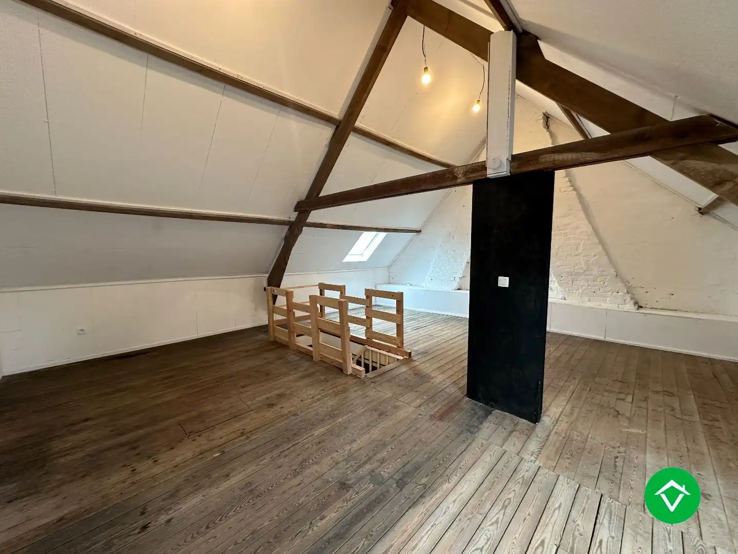 Charmante woning met tuin en garage in Werken. foto 14