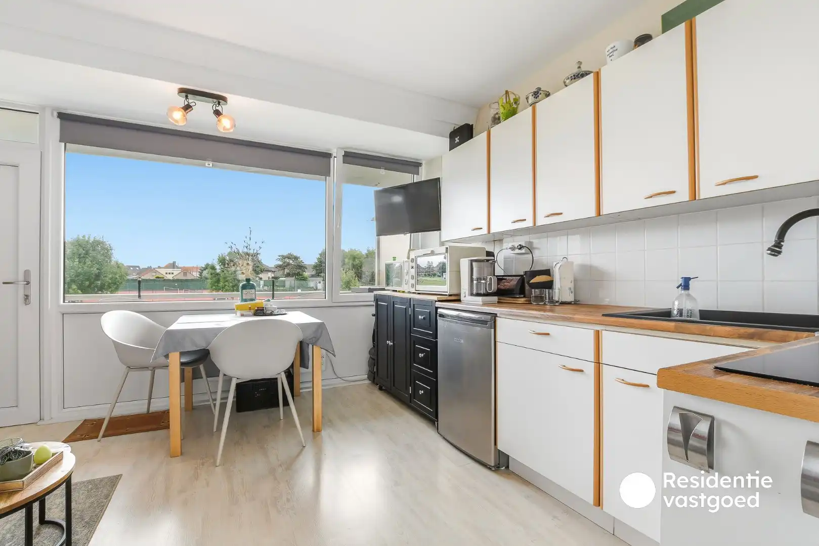 Instapklaar éénslaapkamer appartement met terras in Vosseslag - De Haan foto 4
