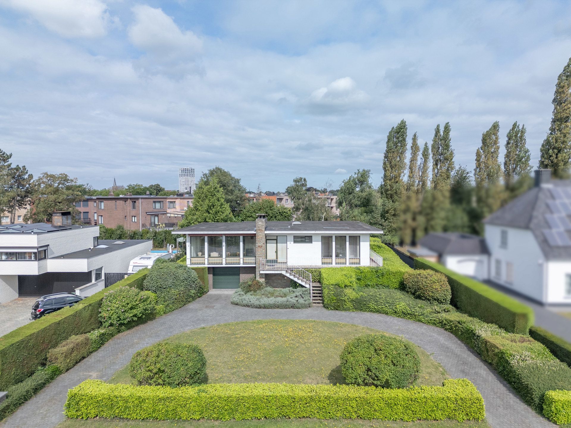 Te renoveren villa op een perceel van 1.250 m² foto 2