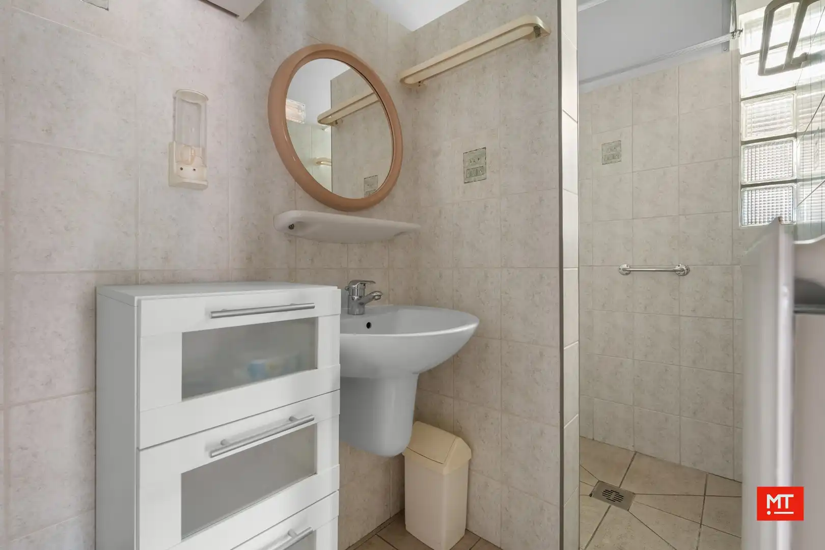 Alleenstaande woning met 3 slaapkamers, tuin en garage in het landelijke Zonnebeke foto 9