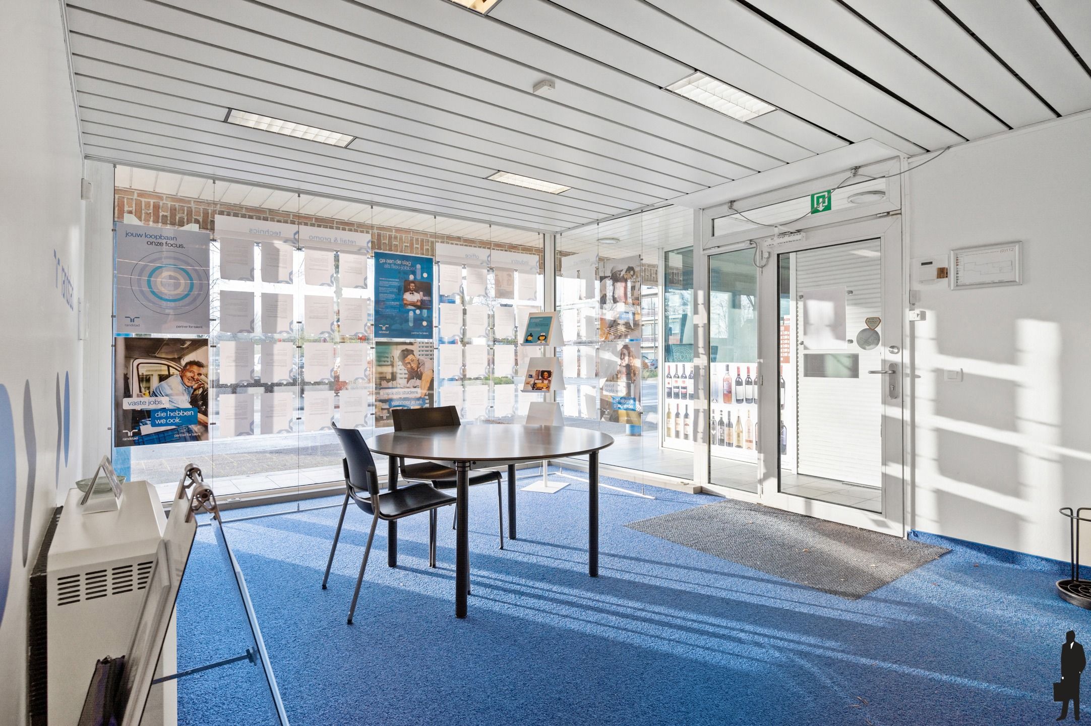 Centraal gelegen commerciële ruimte te Kalmthout! foto 3