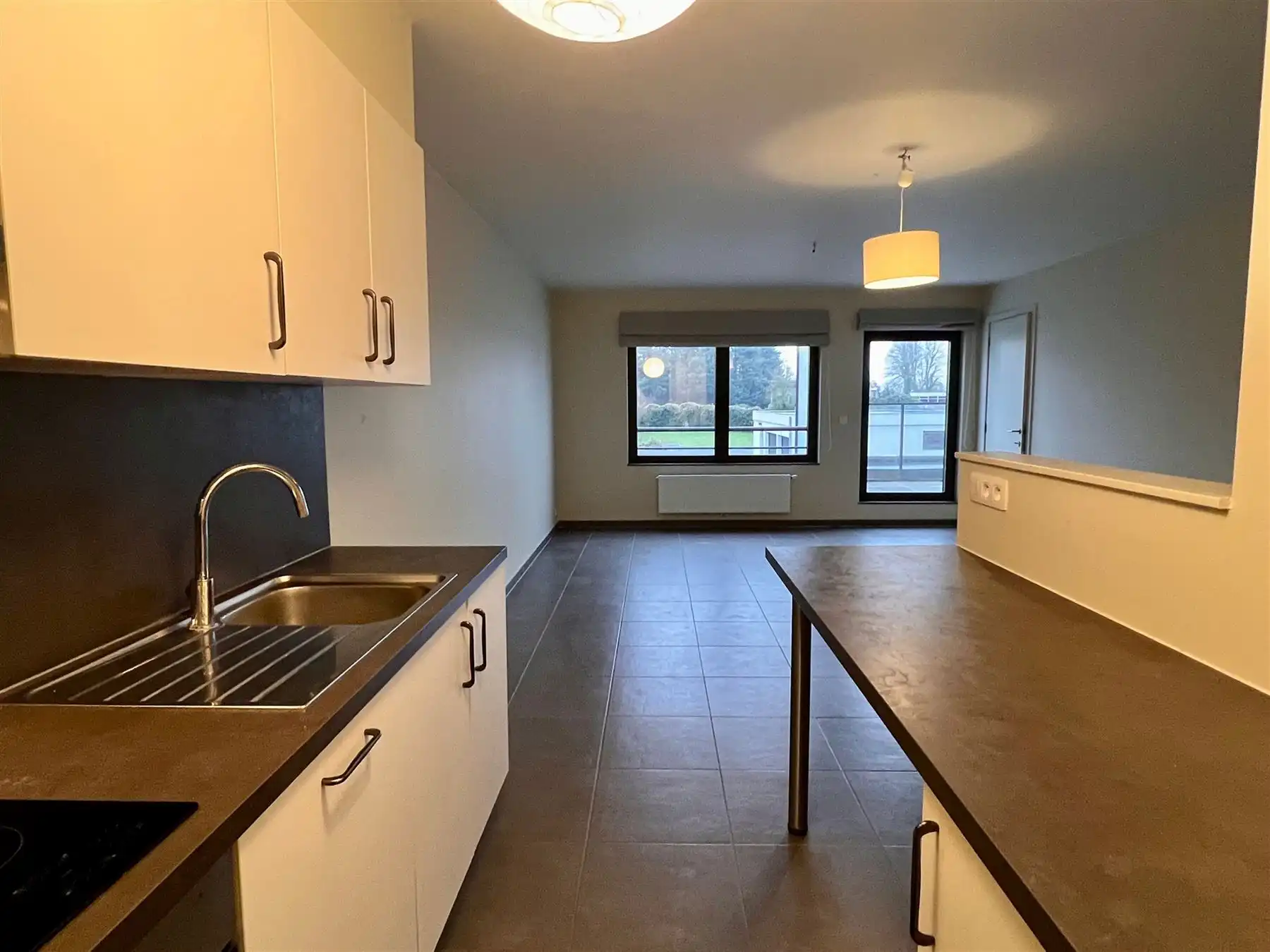 Residentieel gelegen nieuwbouwappartement met zonnig terras foto 9