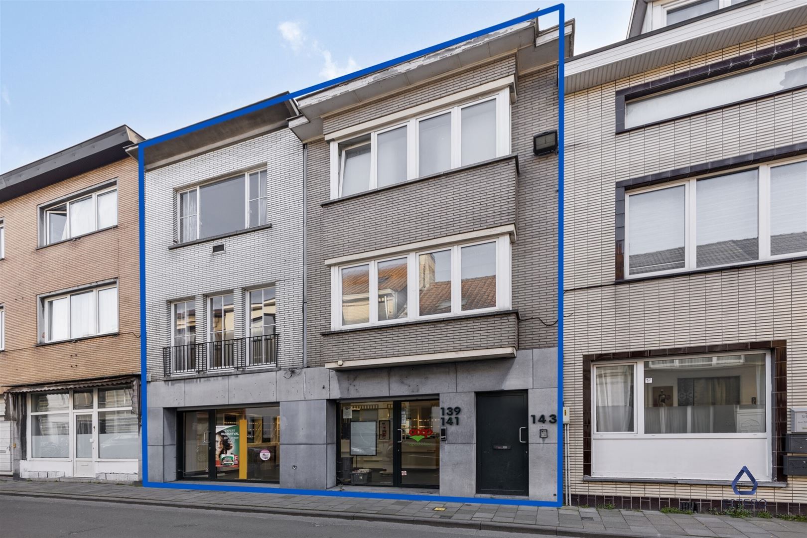 Investeringsopportuniteit gemengd gebouw foto {{pictureIndex}}