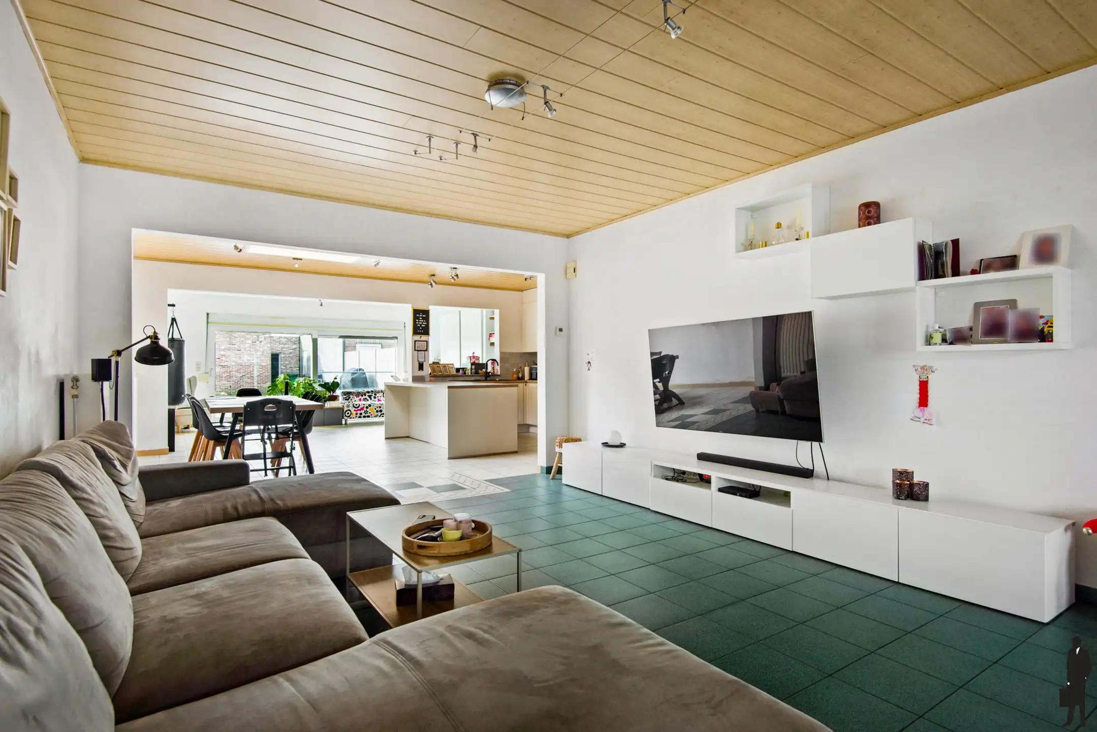 Welgelegen riante instapklare woning met 4 slaapkamers foto 6