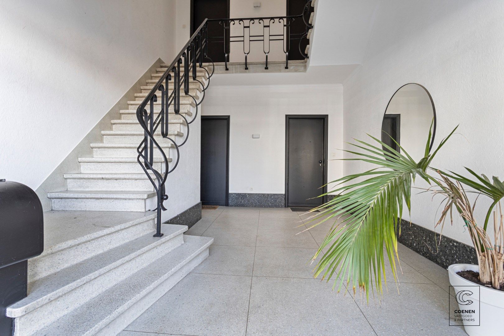 Prachtig gerenoveerd appartement met 2 slaapkamers, terras en bew. opp. van 80m2! foto 17