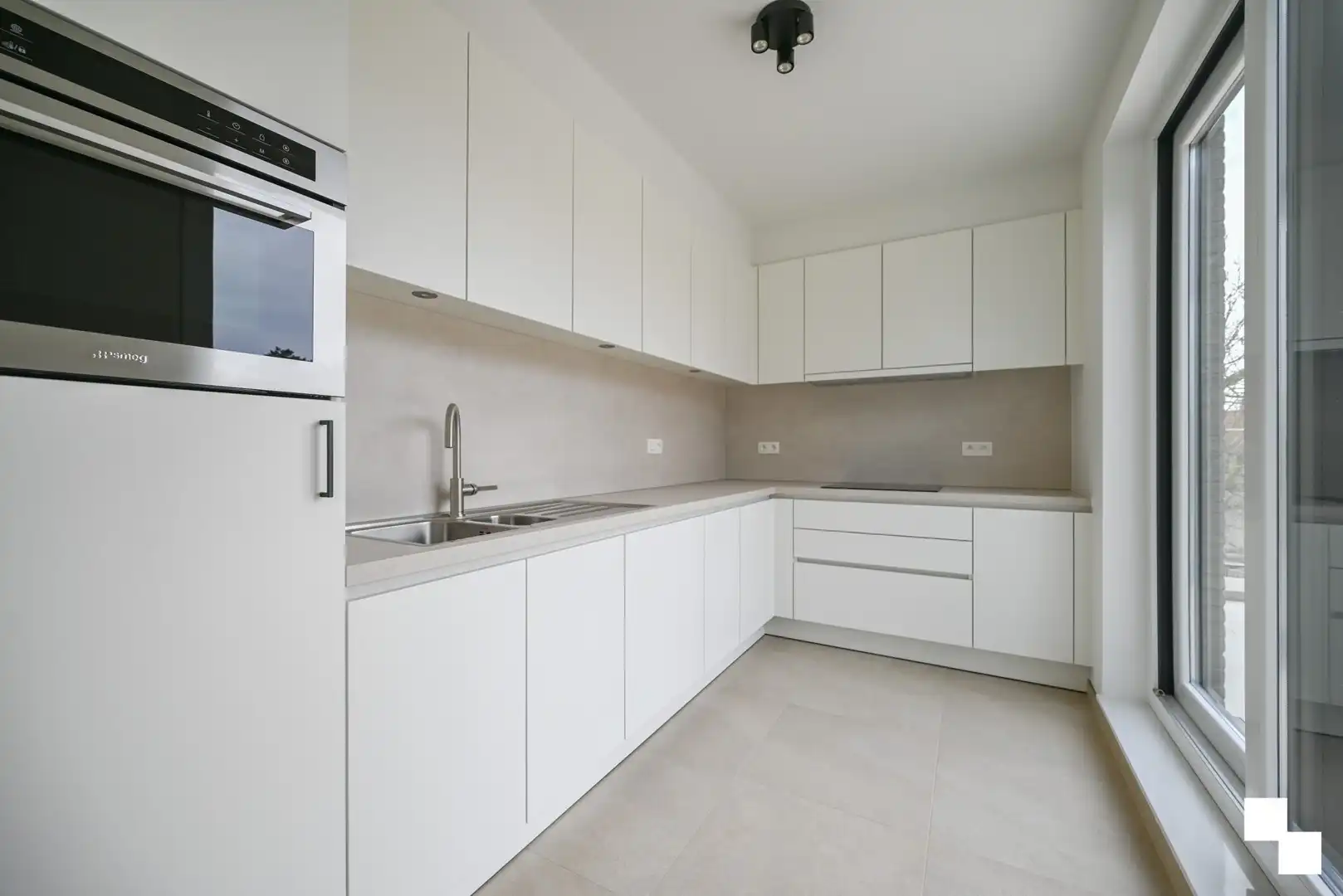 Energiezuinig penthouse met zonneterras te Izegem foto 12