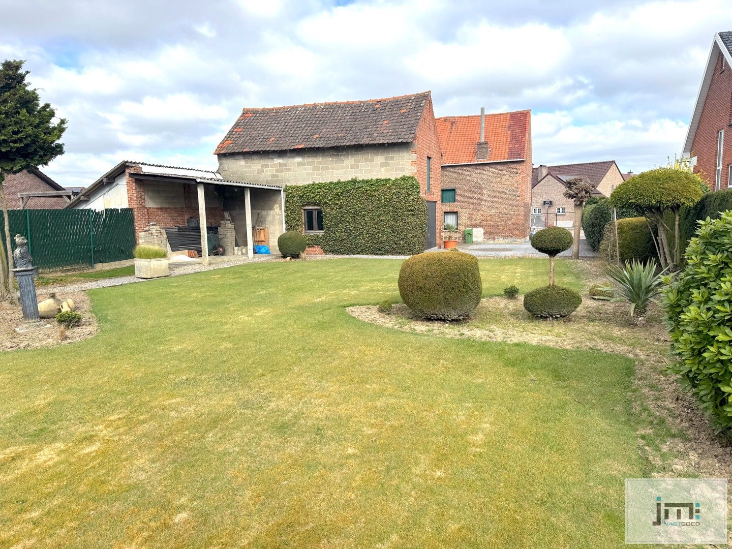Ruime woning met mogelijkheden foto 14