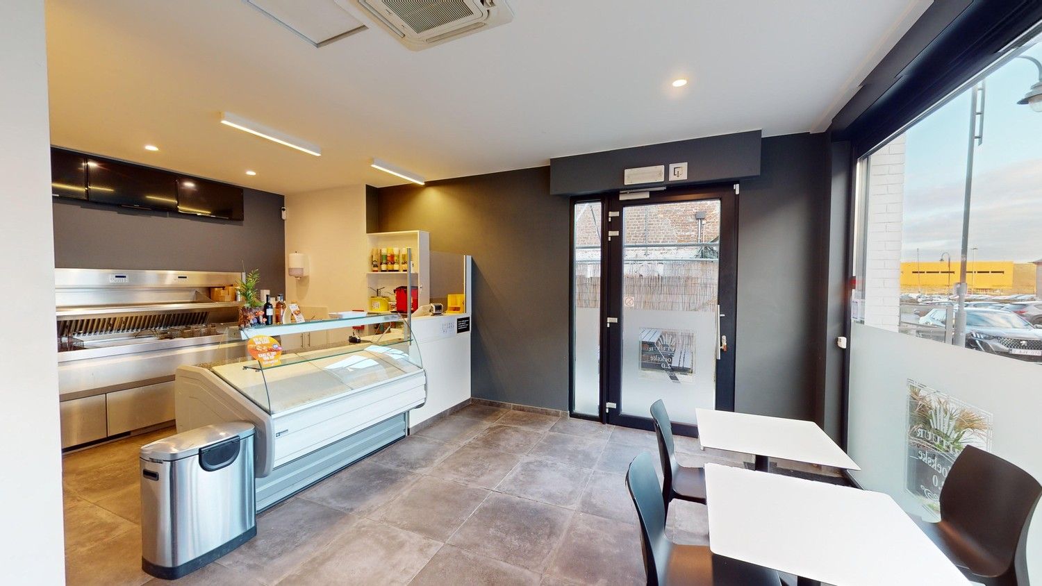 Handelspand (frituur) met gerenoveerde woning! foto 4