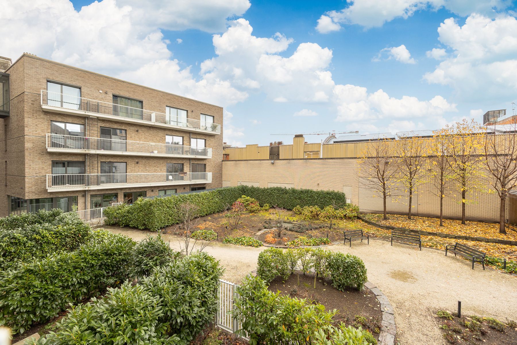 Uitstekend gelegen appartement in recent gebouw foto 8