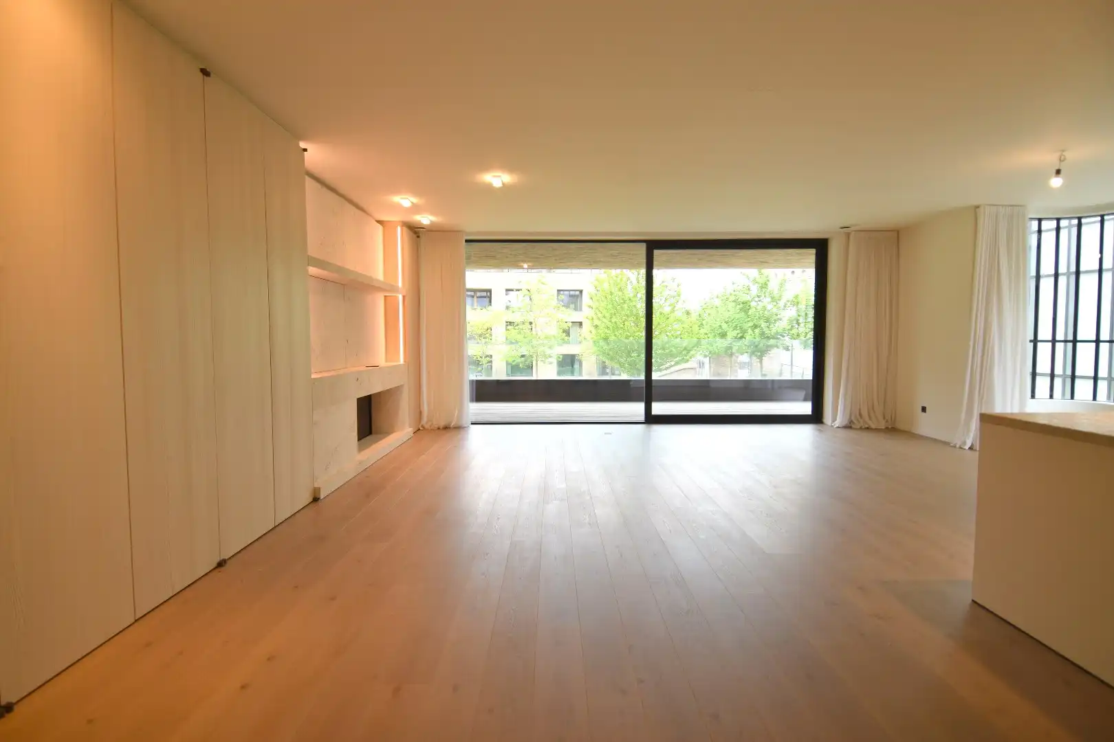 Wonen aan de Broeltorens in een luxe appartement foto 2