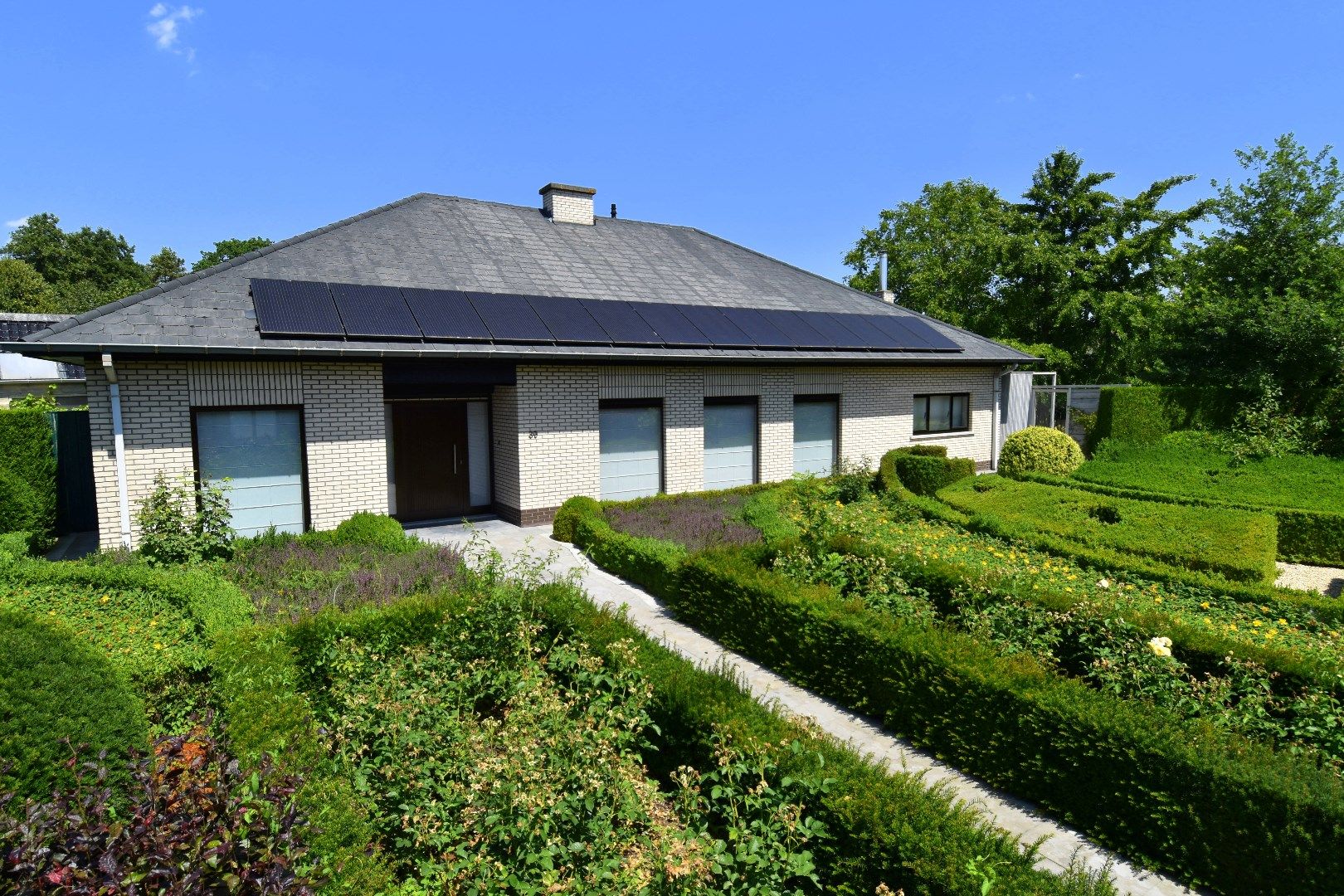 Villa met uitstraling te koop op 1922 m² grond nabij het centrum van Gullegem foto 22