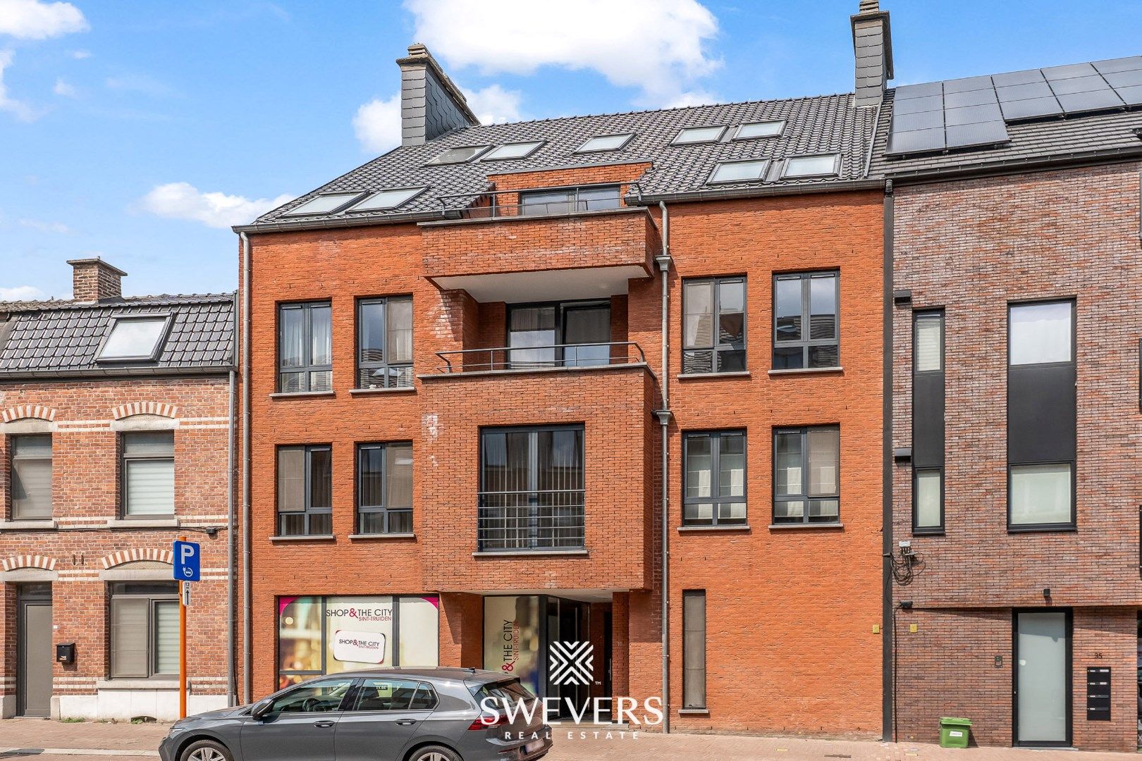 Praktisch appartement met terras in hartje Sint-Truiden foto 21