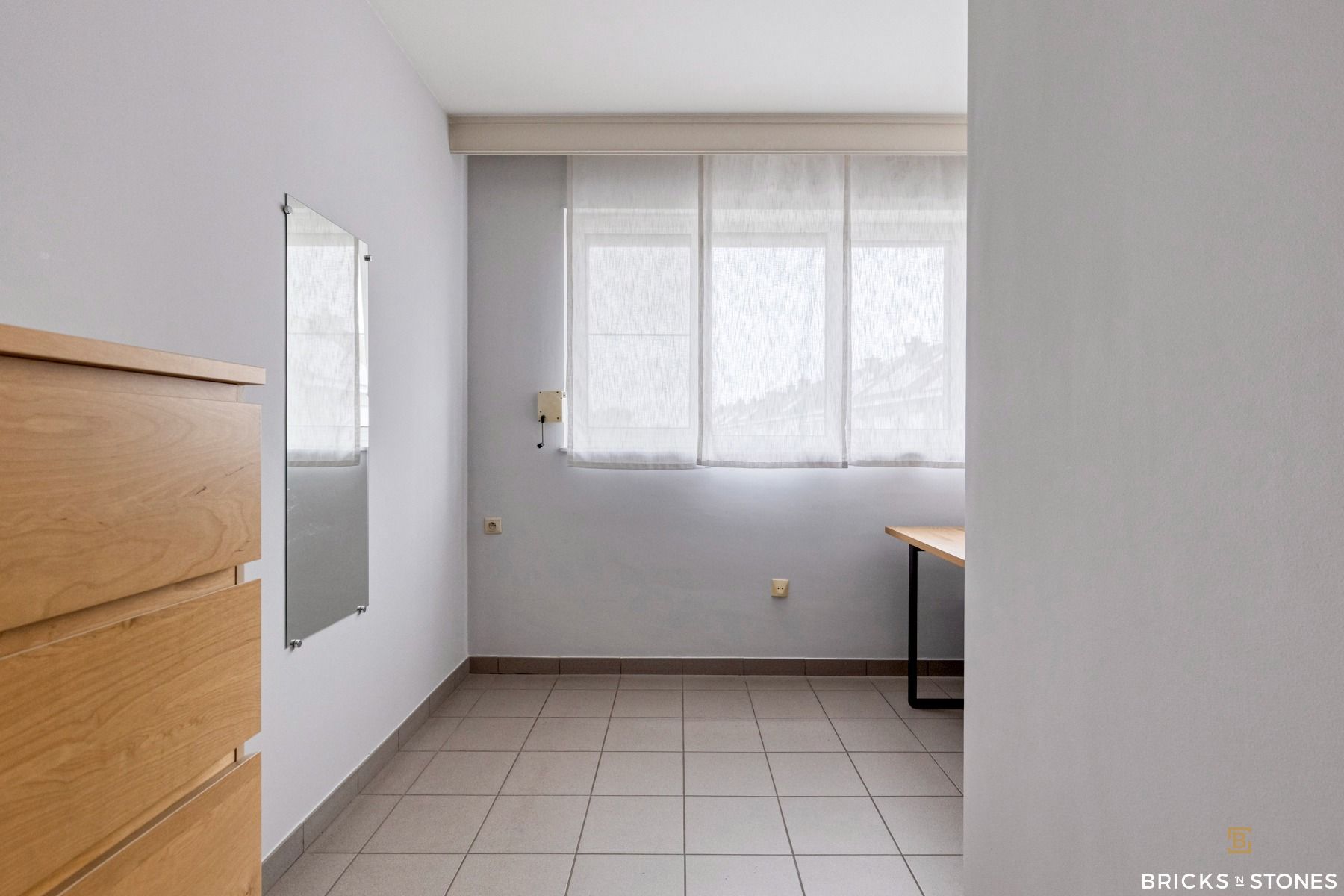 Instapklare woning met 4 slaapkamers, garage en tuin foto 15