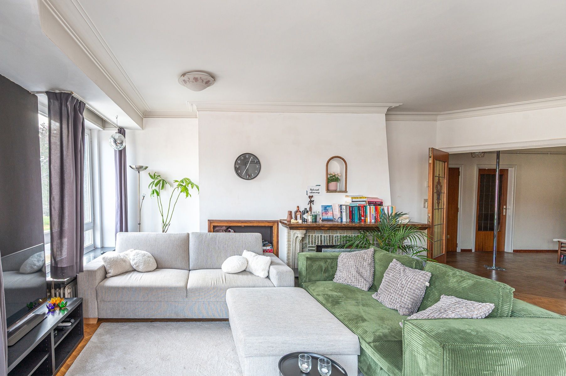 Centraal gelegen & lichtrijk hoekappartement met terras foto 6