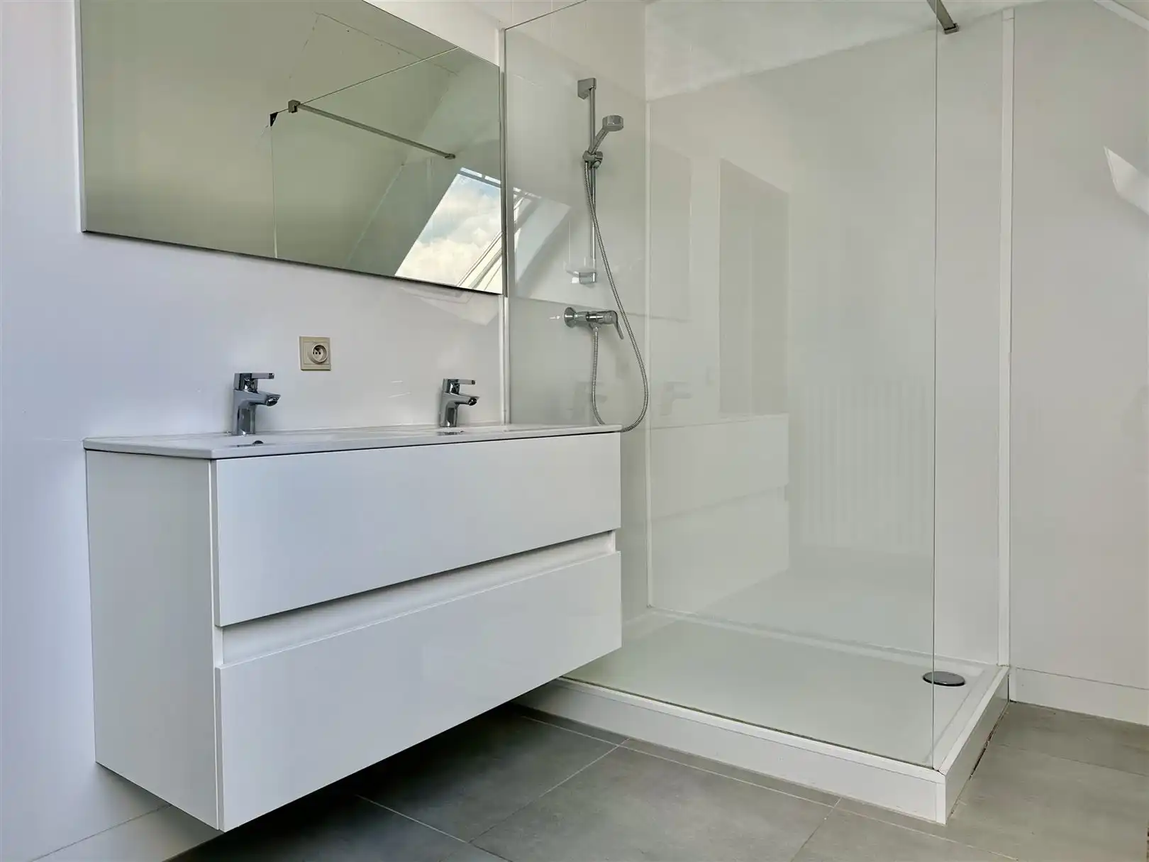 Appartement TE HUUR nabij station Oudenaarde  foto 6