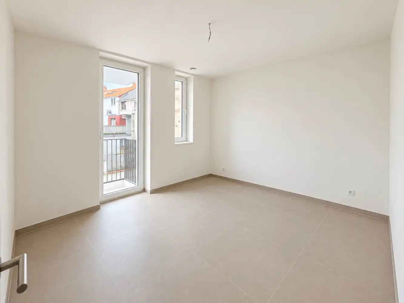 Ruim nieuwbouwappartement met 2 slaapkamers vlakbij het centrum foto 5
