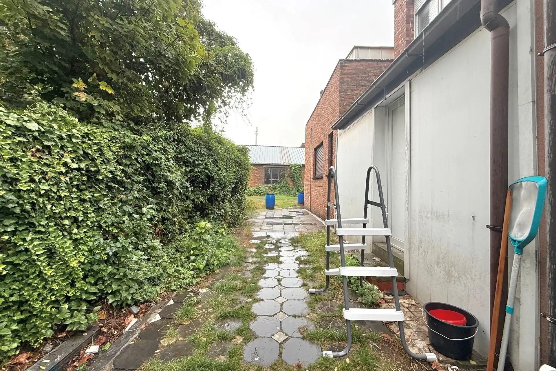 Te renoveren woning met 4 slaapkamers foto 27