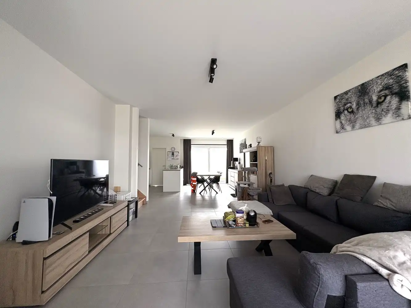 Lichtrijke nieuwbouwwoning in het centrum van Torhout foto 2