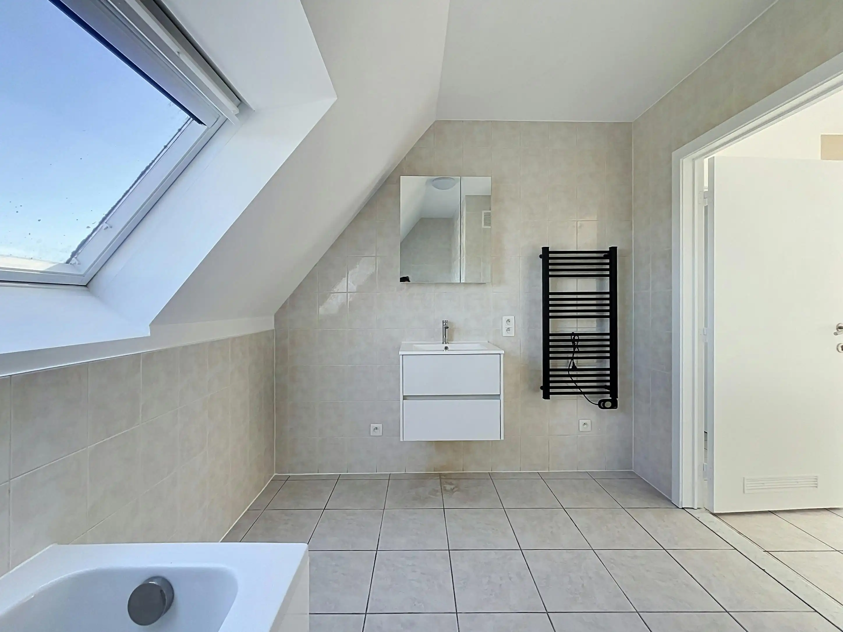 Dakappertement met 1 slaapkamer te koop aan station Eeklo foto 5