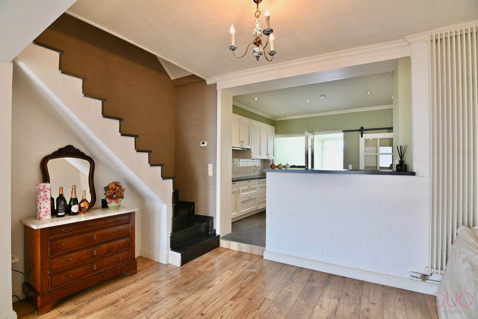 Instapklare woning, rustig gelegen in het centrum van Zoutleeuw, met landelijk uitzicht foto 4