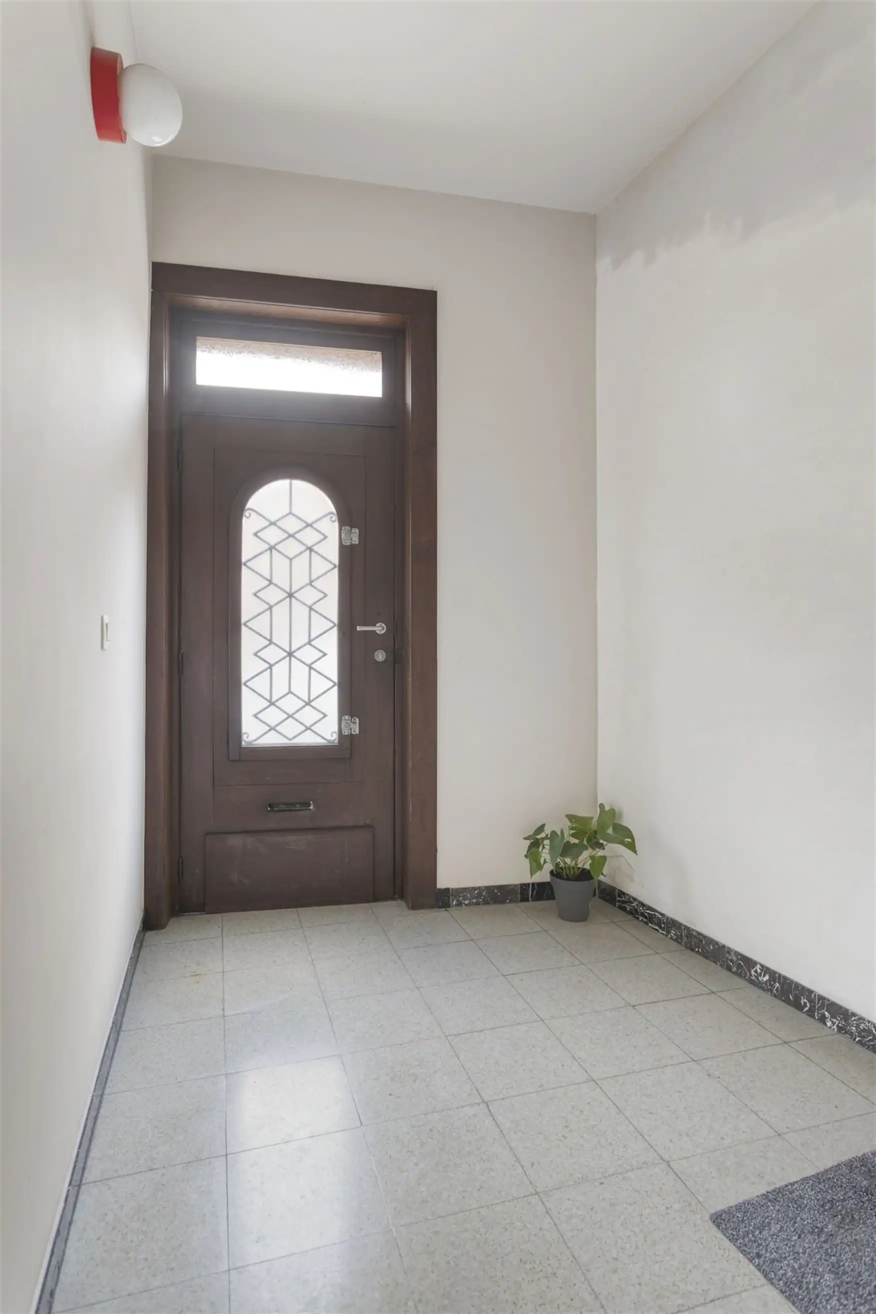 Instapklare woning met garage en conforme elektriciteit. foto 3