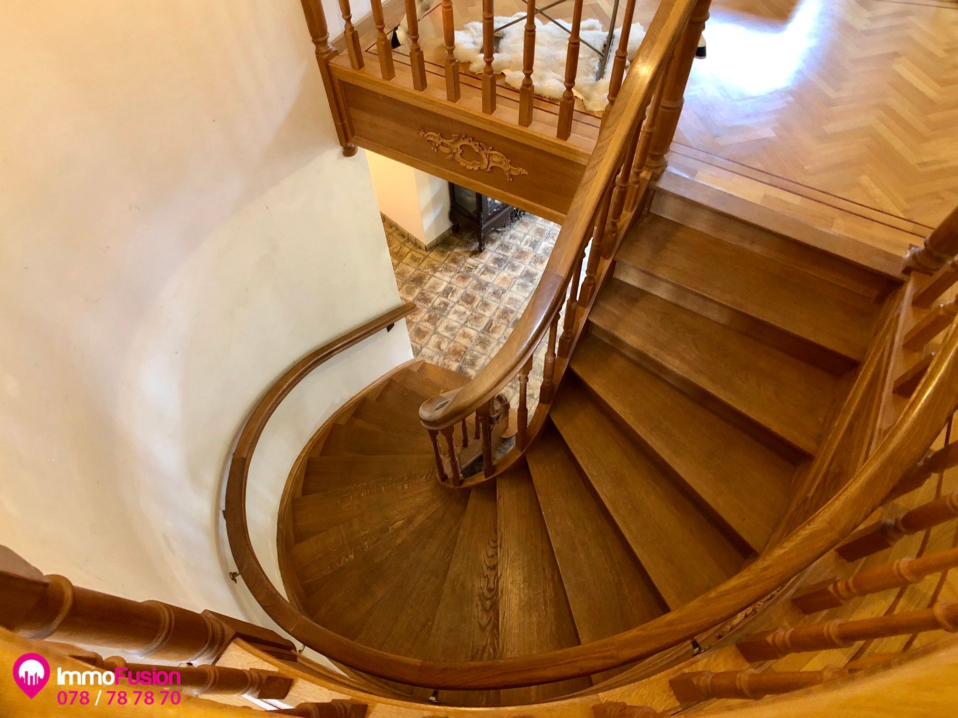 Unieke villa met bijgebouw, op ruim perceel van ca. 8.5 HA! foto 84
