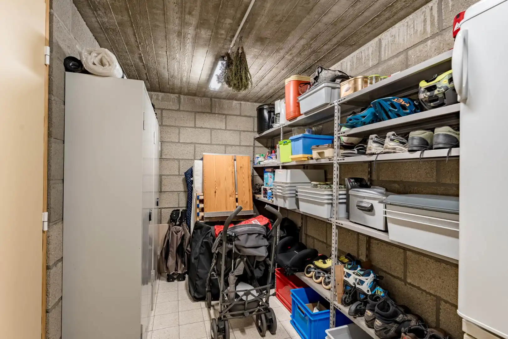 Gezinswoning met zuidgerichte tuin en garage, 5a 85ca foto 34