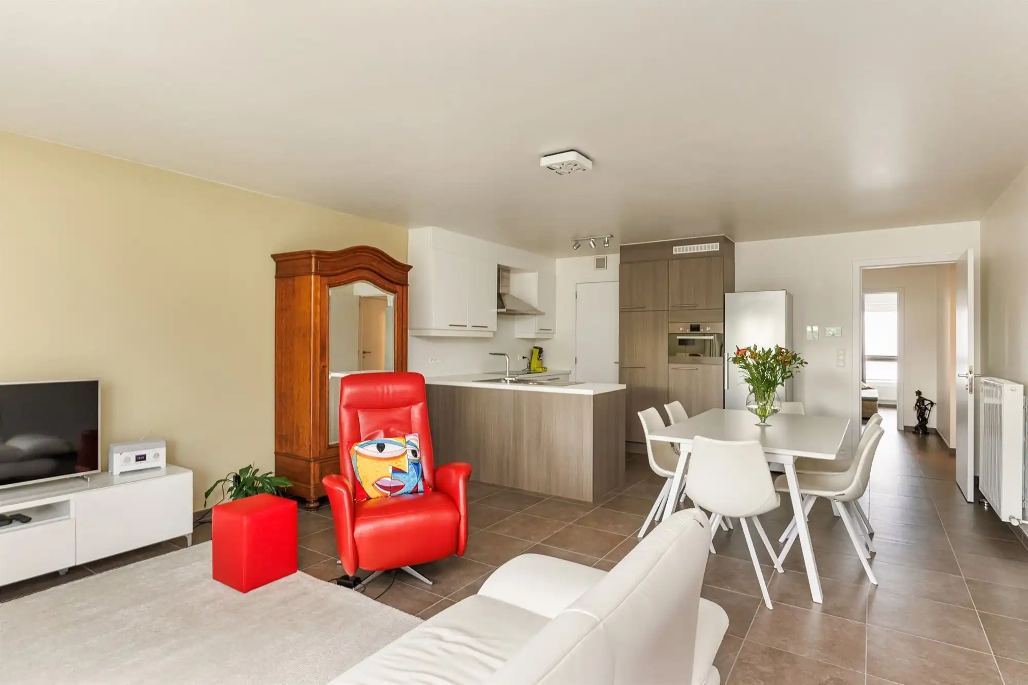 Energiezuinig appartement in centrum Burcht met terras foto 2