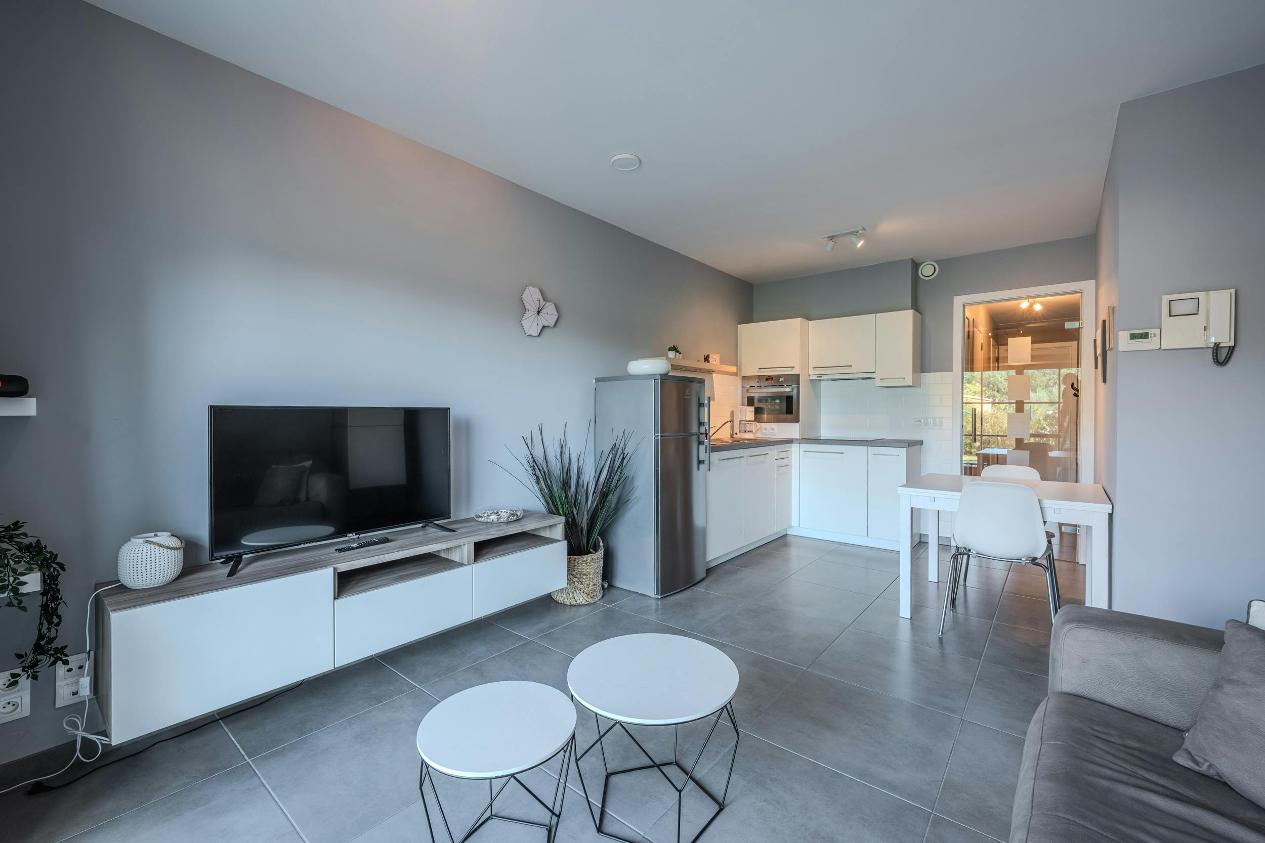 Instapklaar gelijkvloersappartement met zongerichte tuin! foto 6