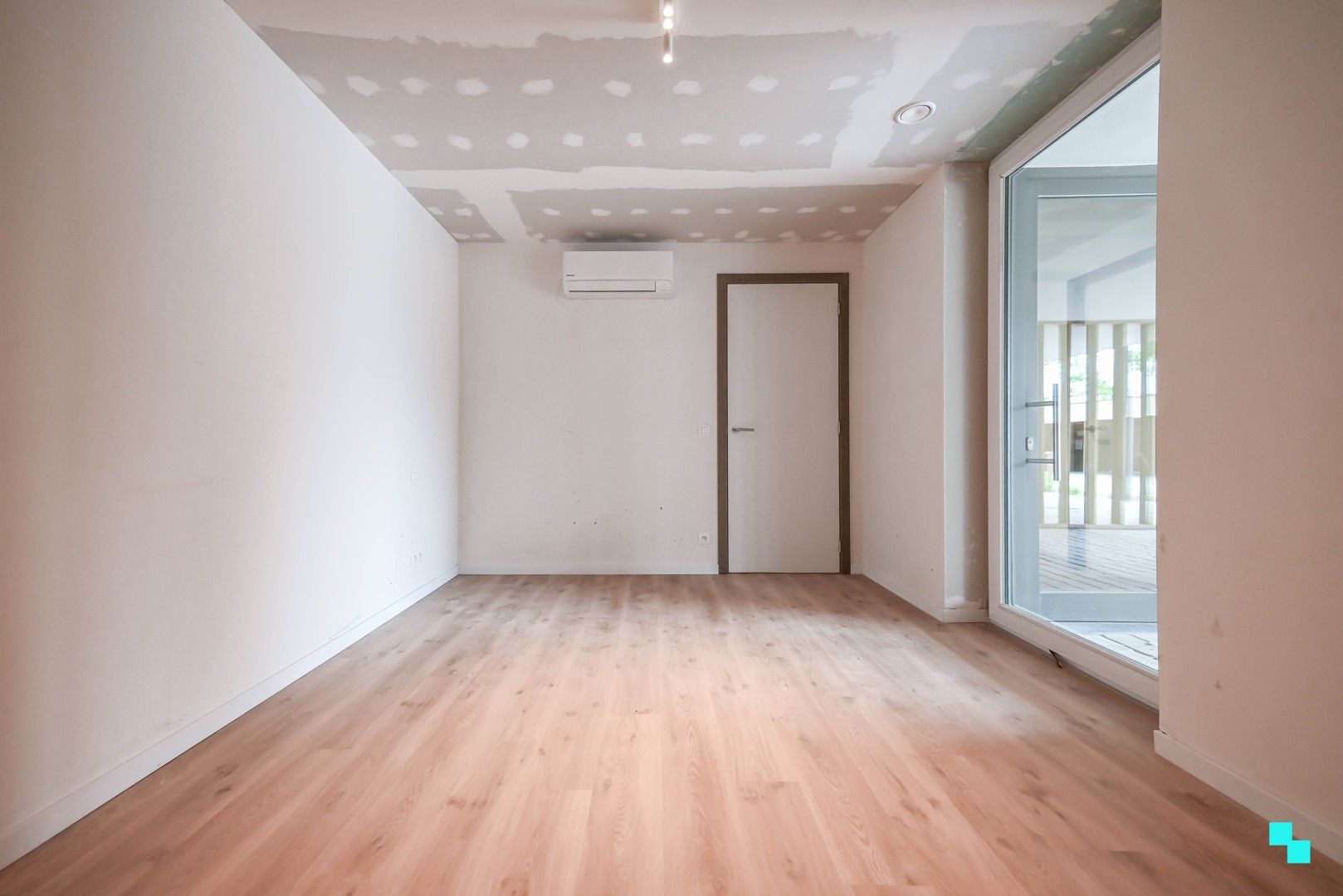 Moderne en energieneutrale parkwoning met zicht op het groen te Bosmolens foto 16