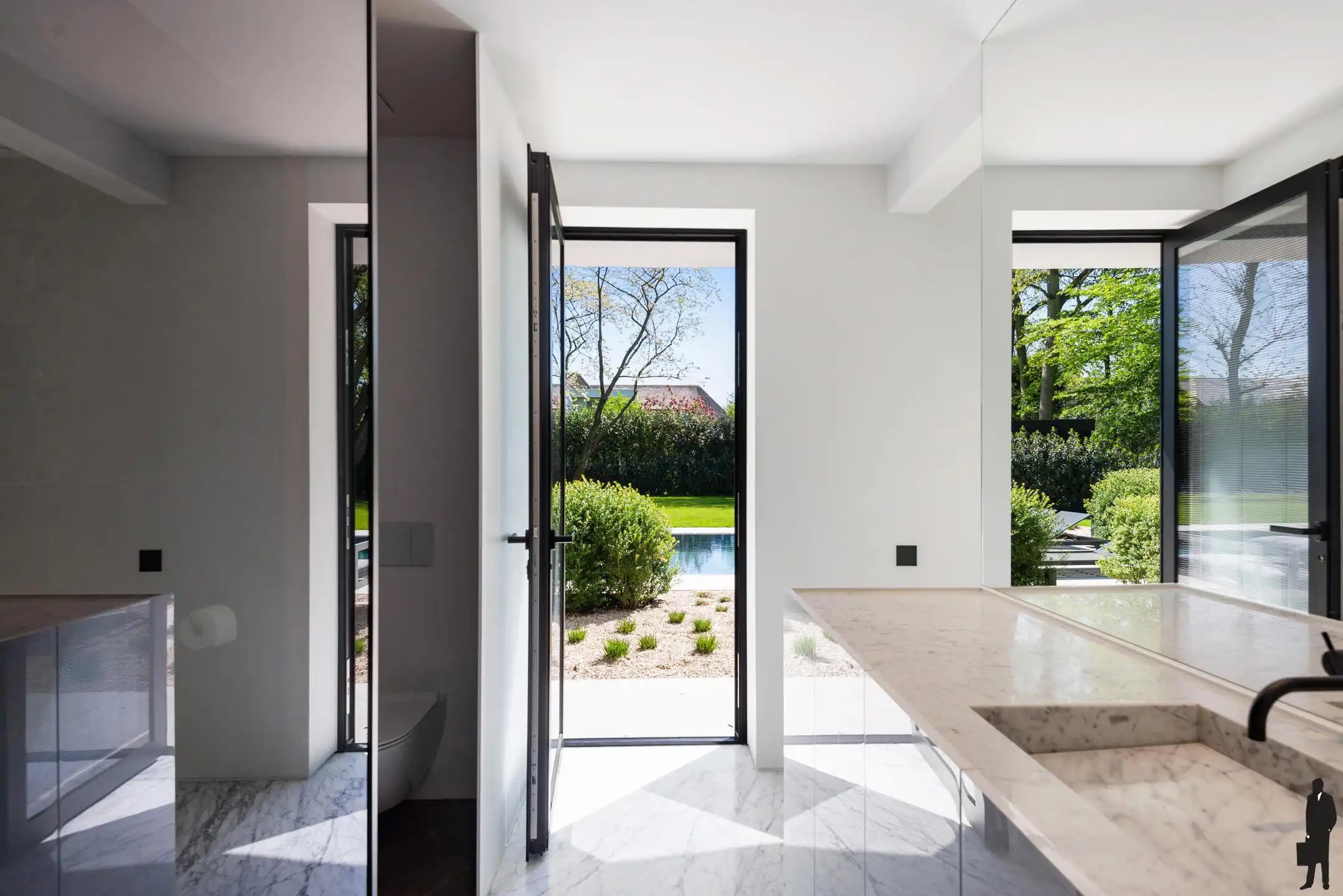 Exclusieve gerenoveerde designvilla op 2.000 m² te Schilde foto 14