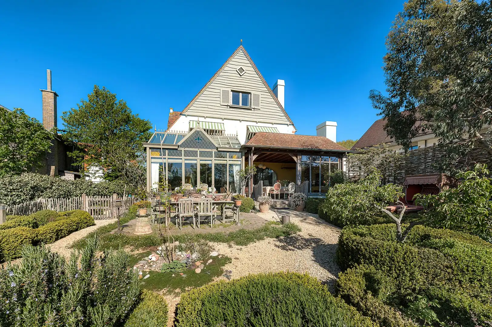 Uitzonderlijke, alleenstaande villa aan het Zegemeer. foto 11