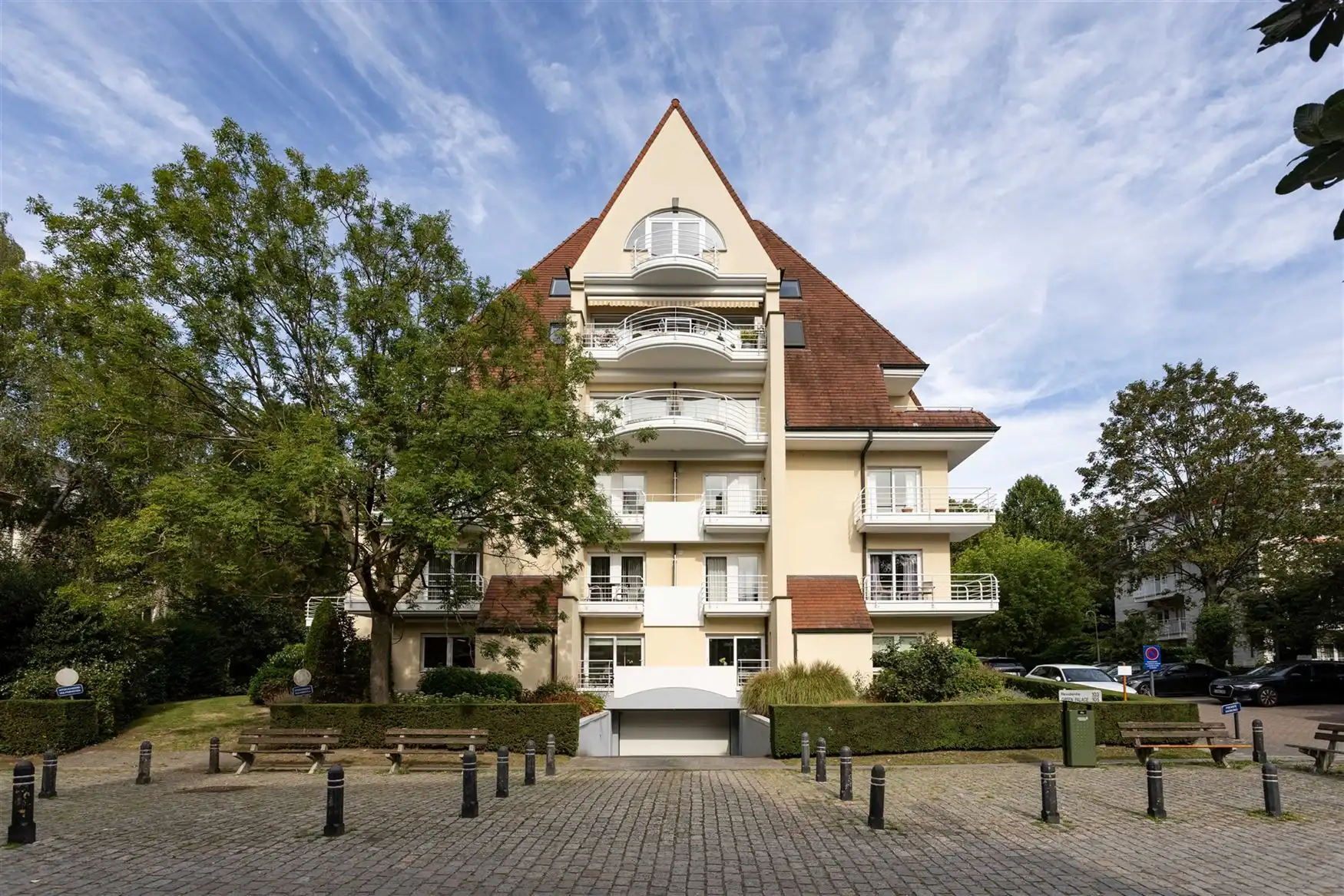 Luxueus appartement met 275 m² woonruimte en 3 terrassen foto {{pictureIndex}}