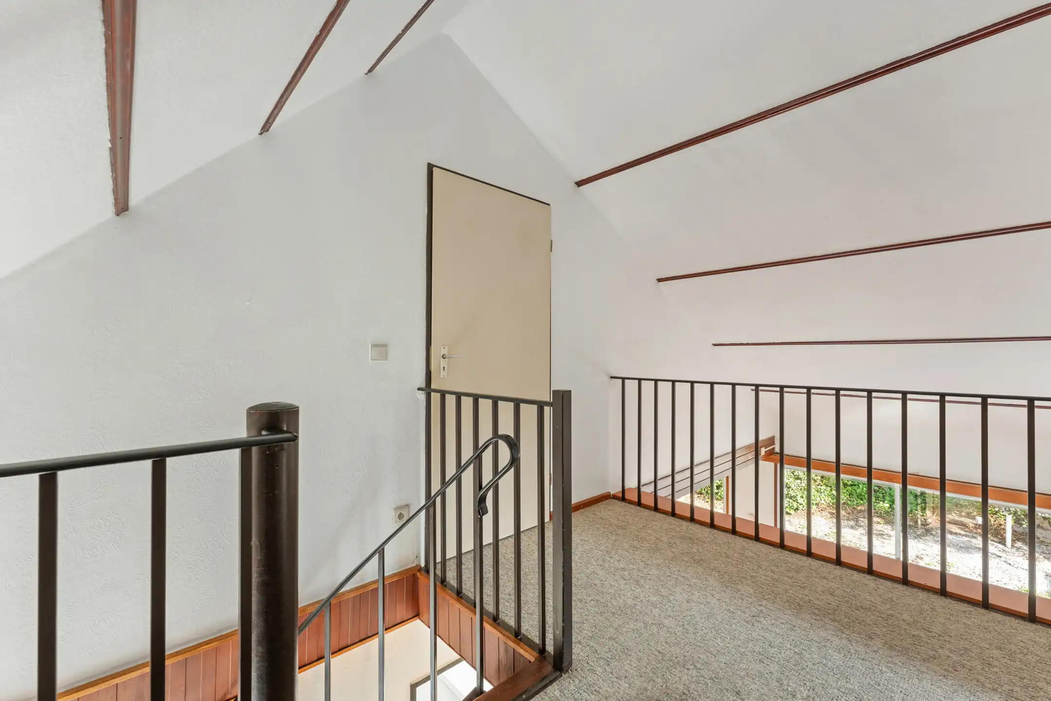 Charmante woning met garage in Zichen foto 11