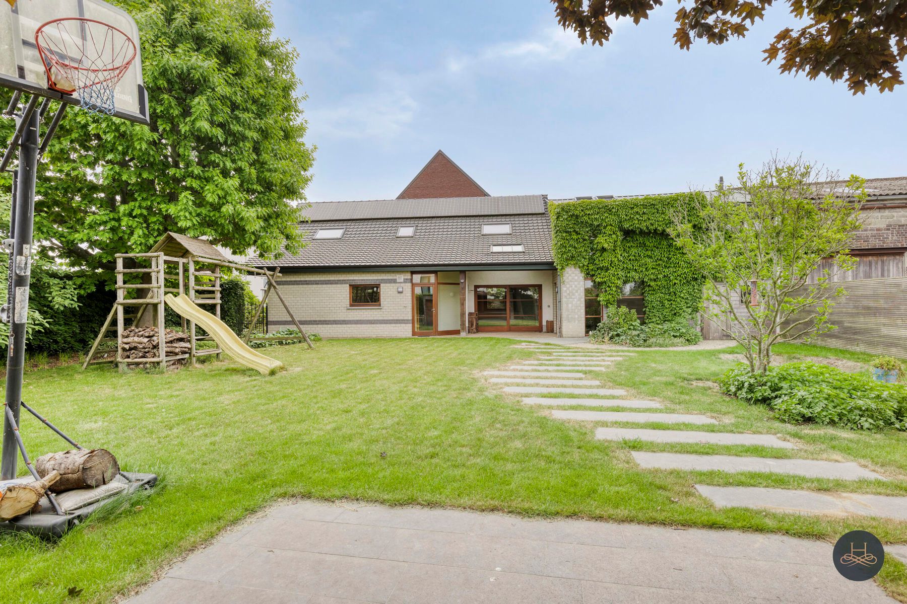 Instapklare woning met mooie tuin op toplocatie foto 30
