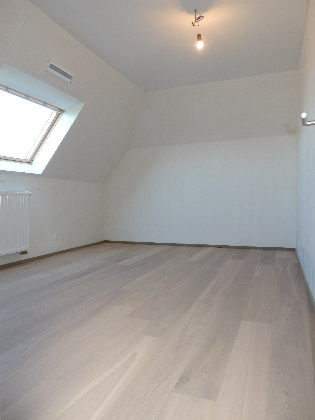 Ruim appartement met 3 slaapkamers en dubbele garagebox foto 11